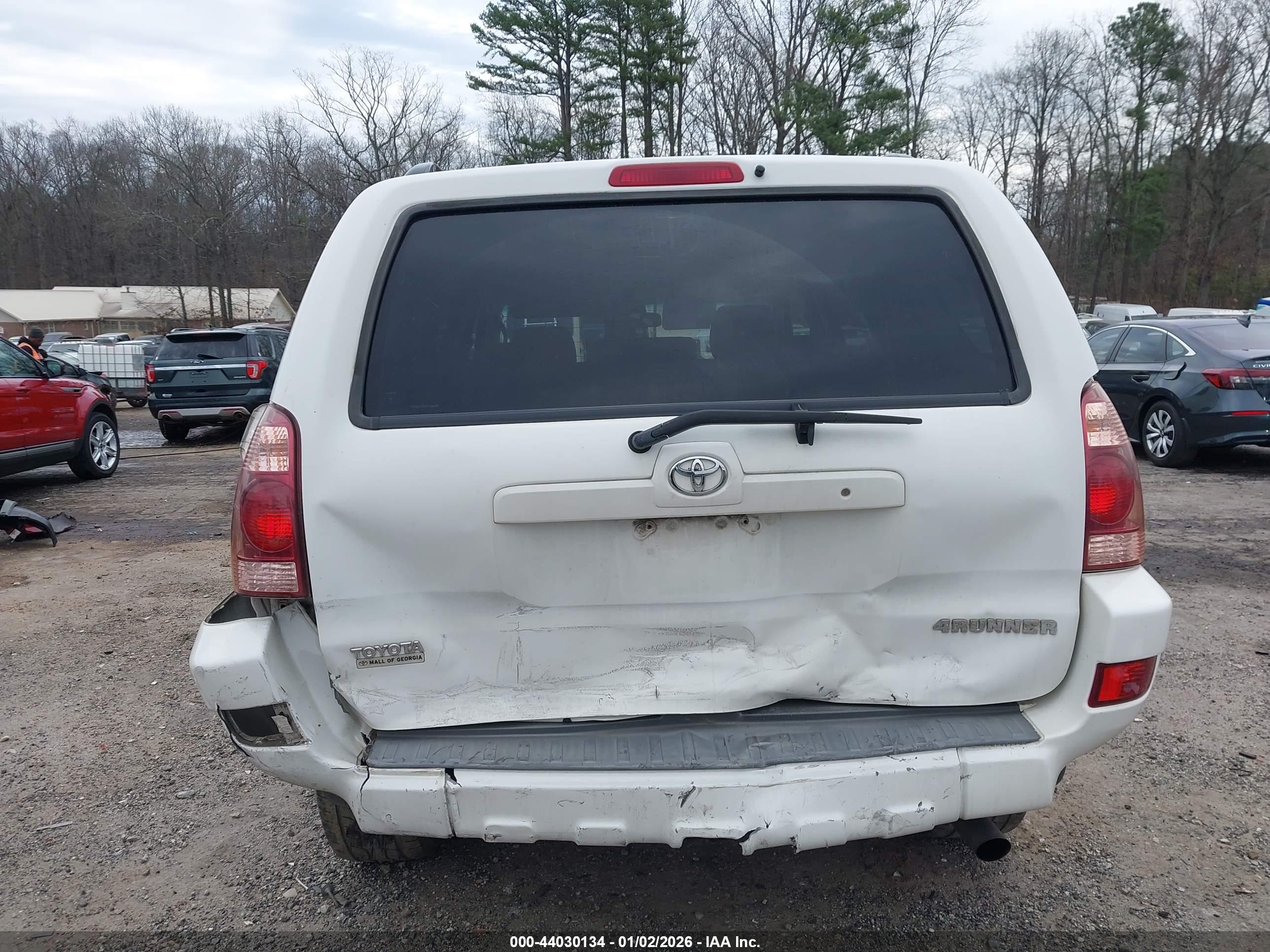 TOYOTA 4RUNNER image 6