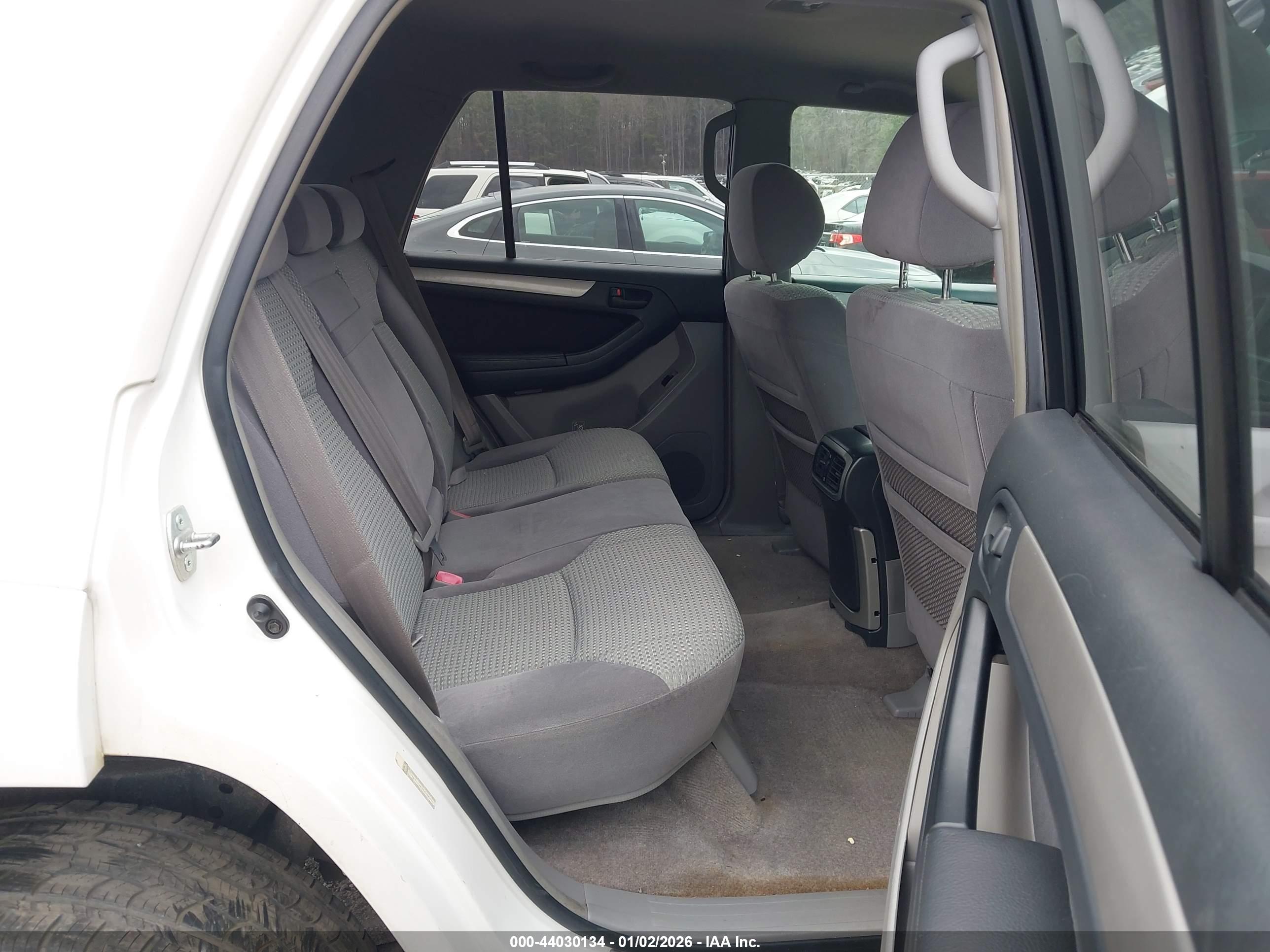 TOYOTA 4RUNNER image 8