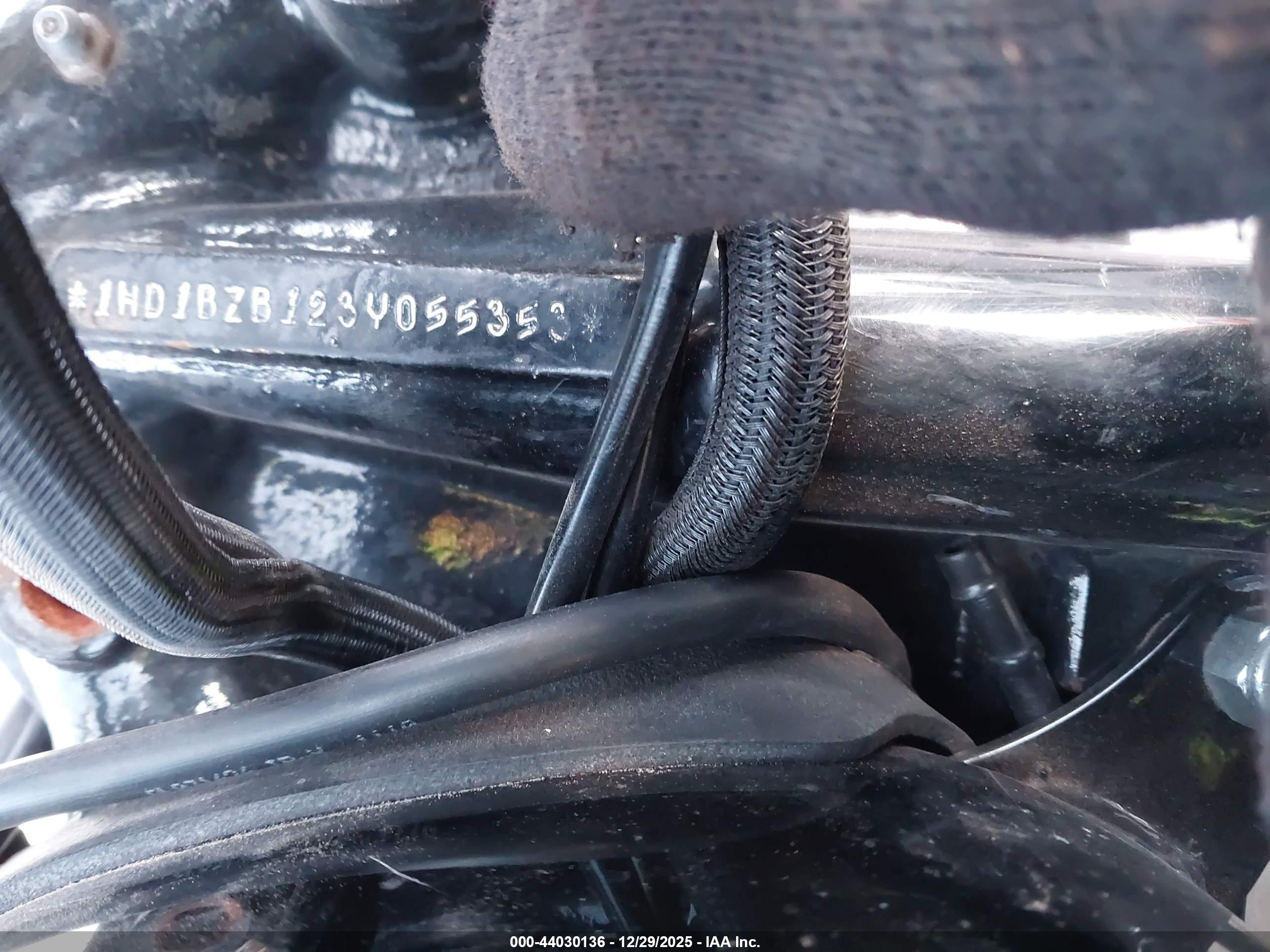HARLEY-DAVIDSON FXSTSI image 10