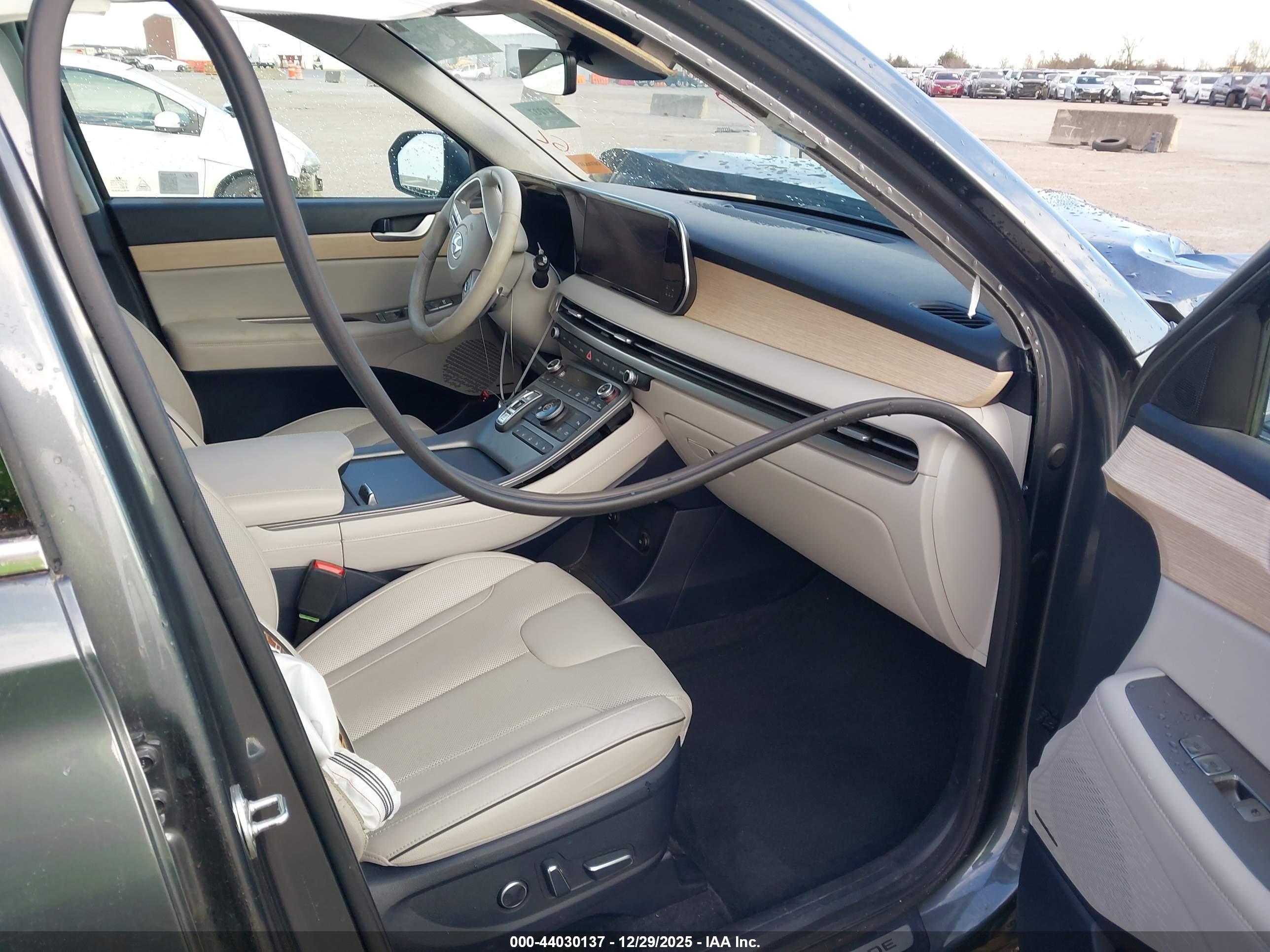 HYUNDAI PALISADE image 5