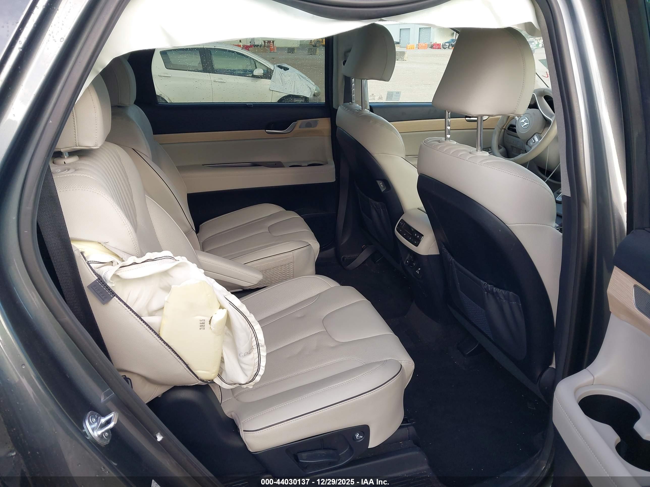 HYUNDAI PALISADE image 8