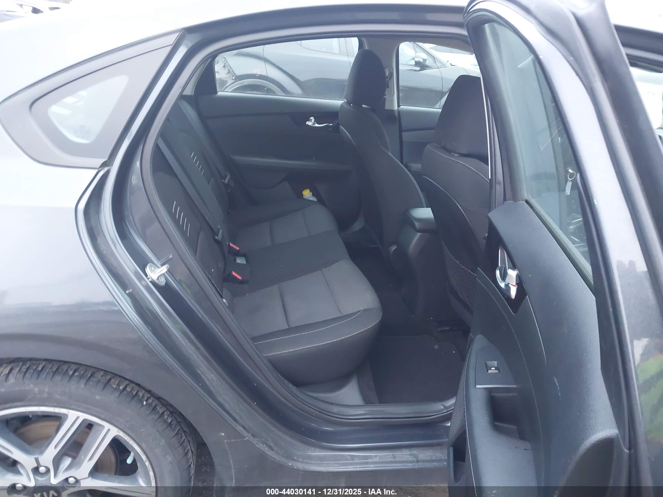KIA FORTE image 8