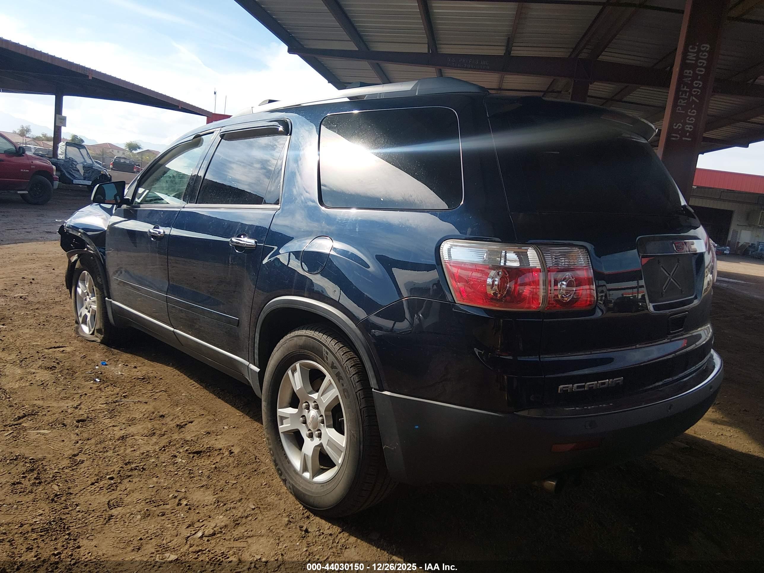 GMC ACADIA image 3