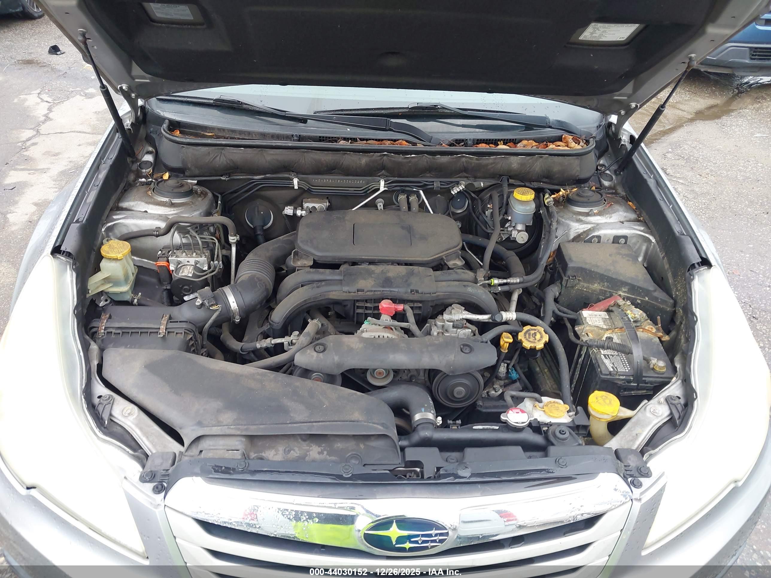 SUBARU OUTBACK image 10
