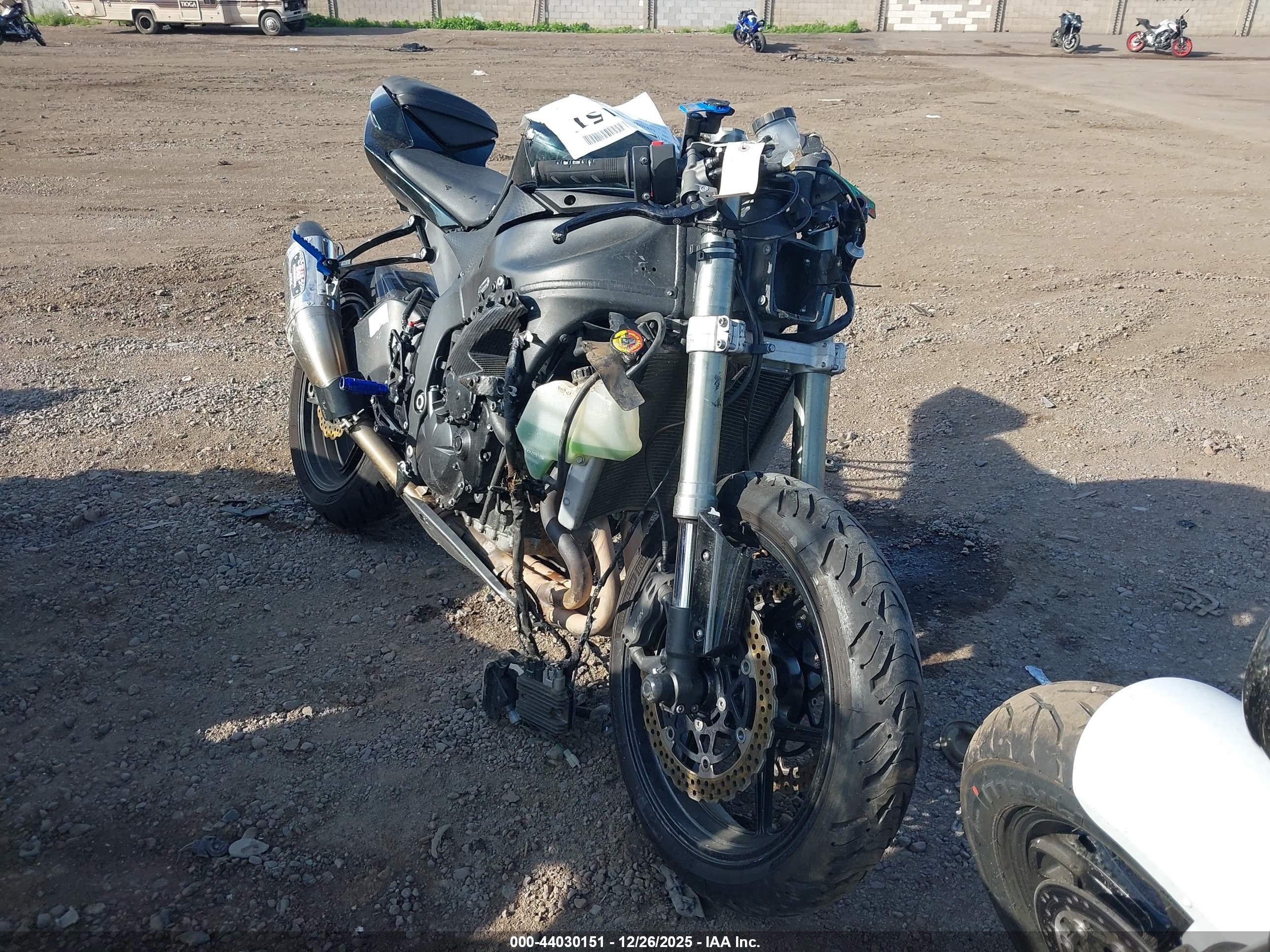 KAWASAKI ZX600 image 5