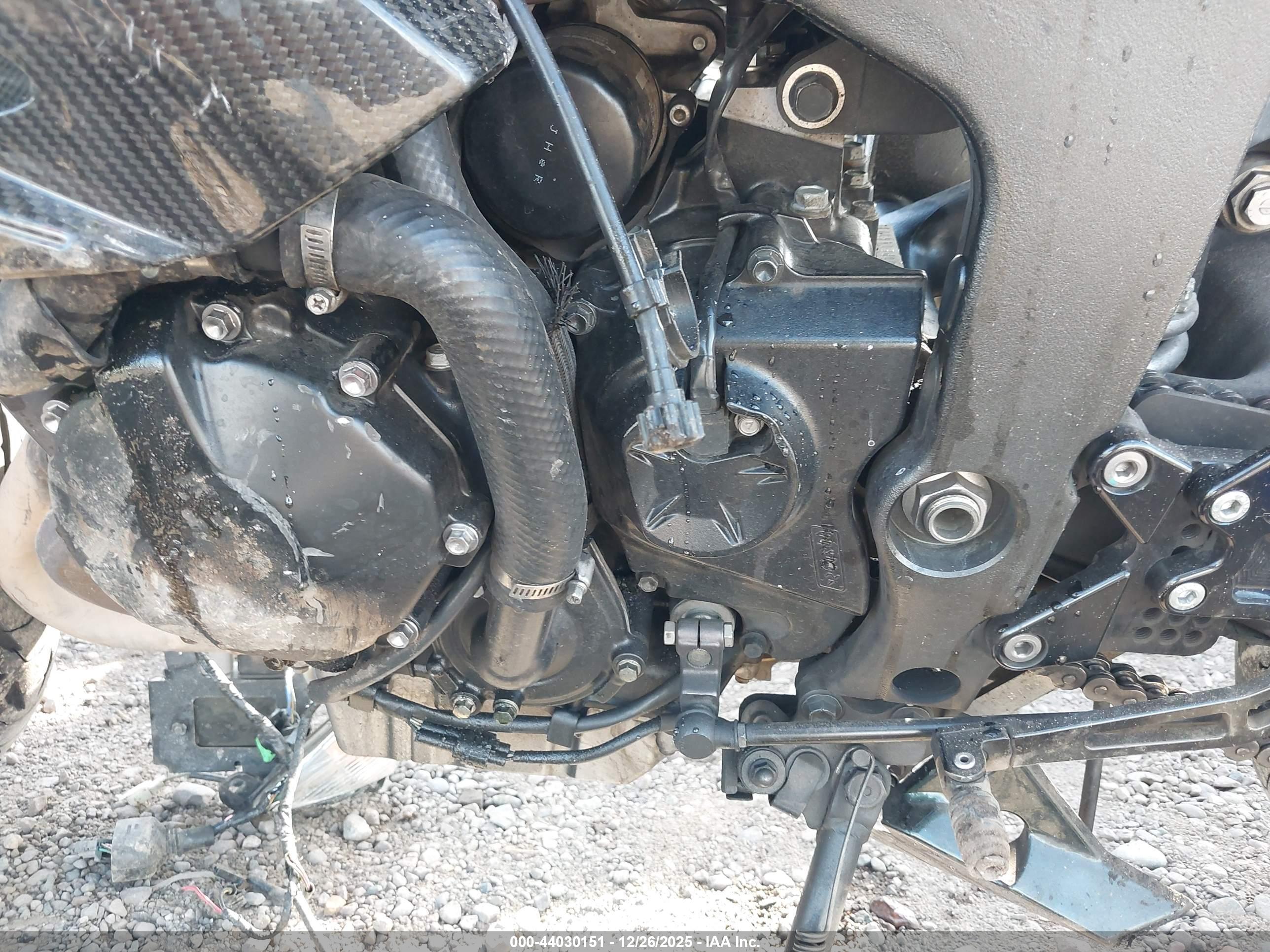 KAWASAKI ZX600 image 9