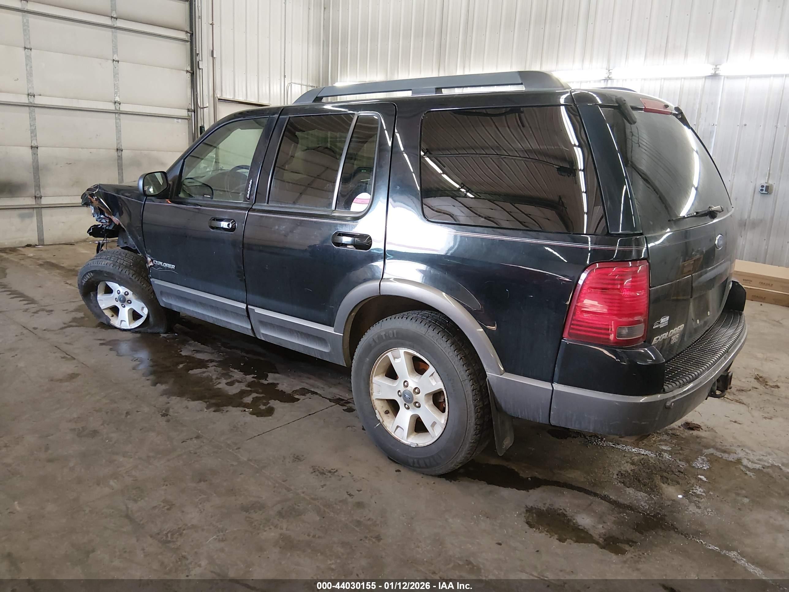 FORD EXPLORER image 3