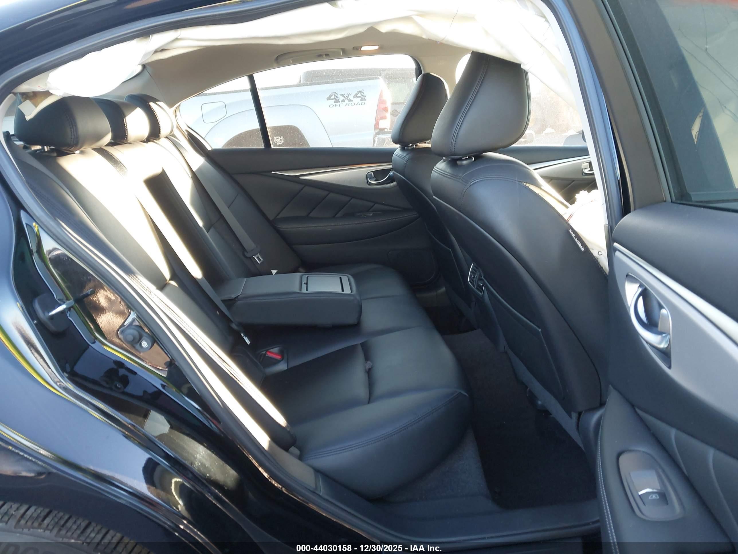 INFINITI Q50 image 8