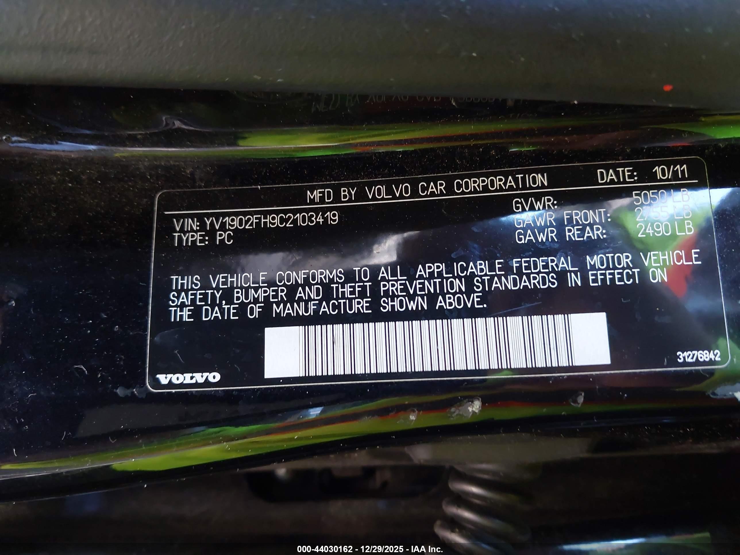 VOLVO S60 image 9