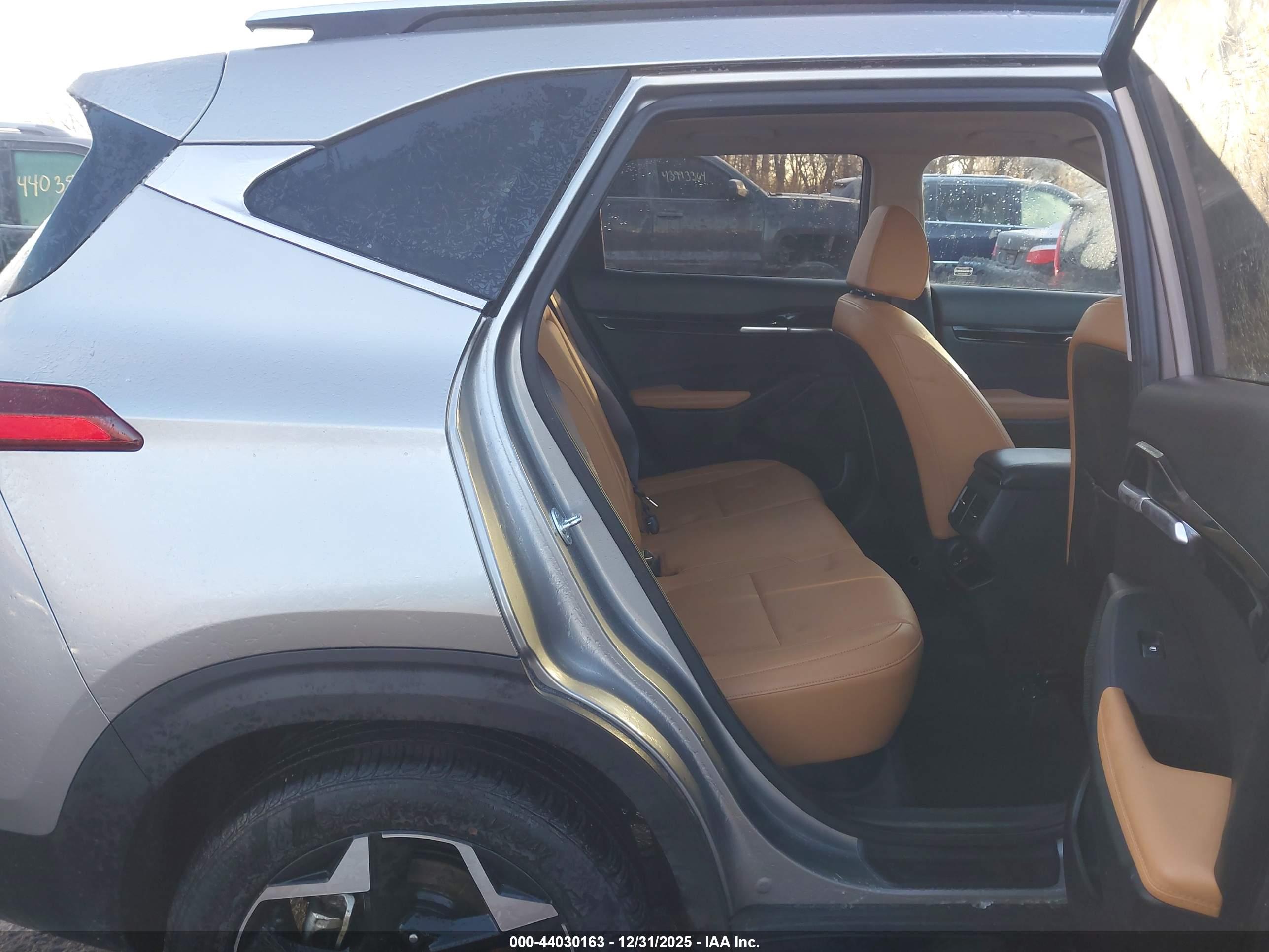 KIA SELTOS image 8