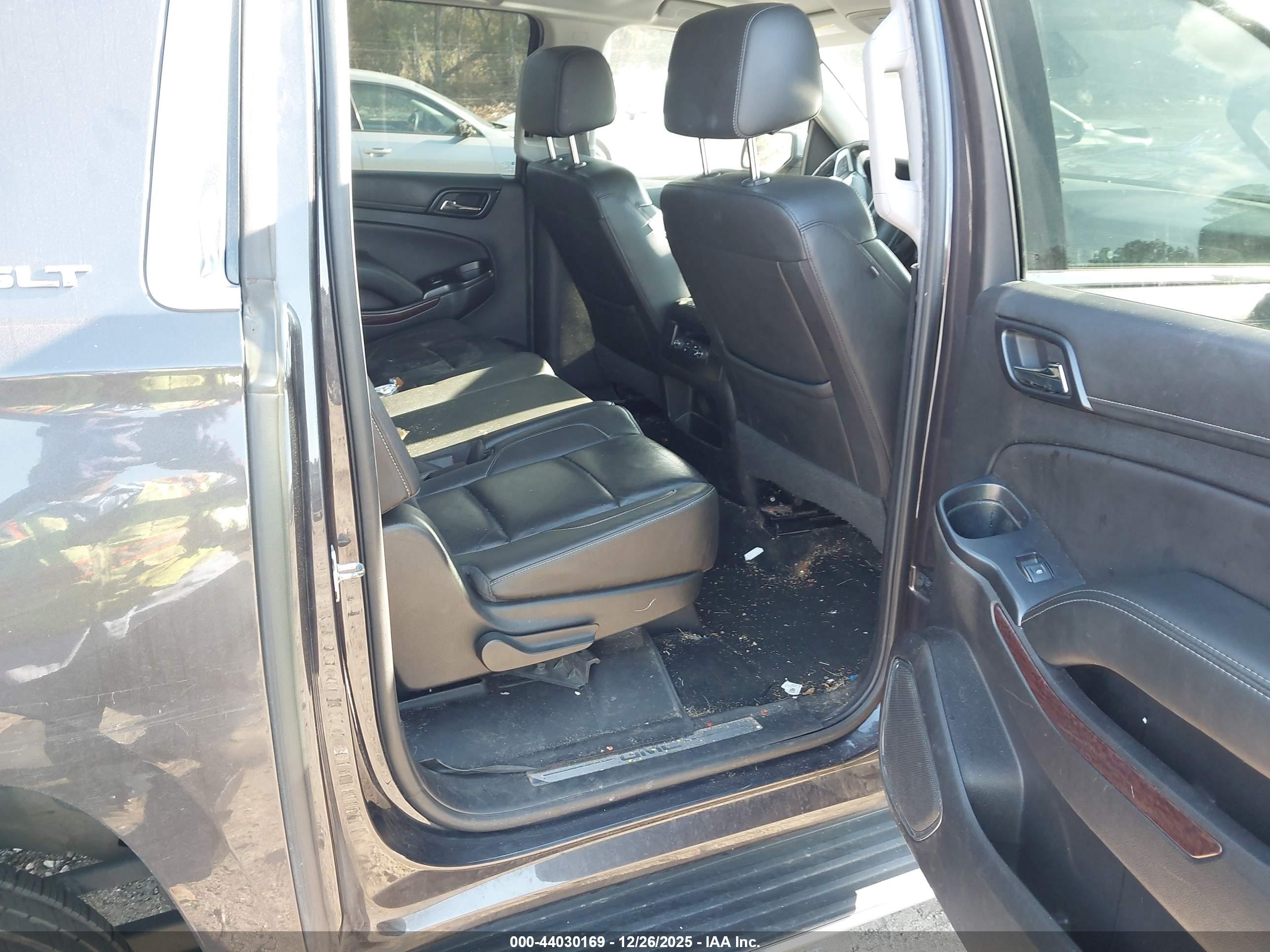 GMC YUKON image 8