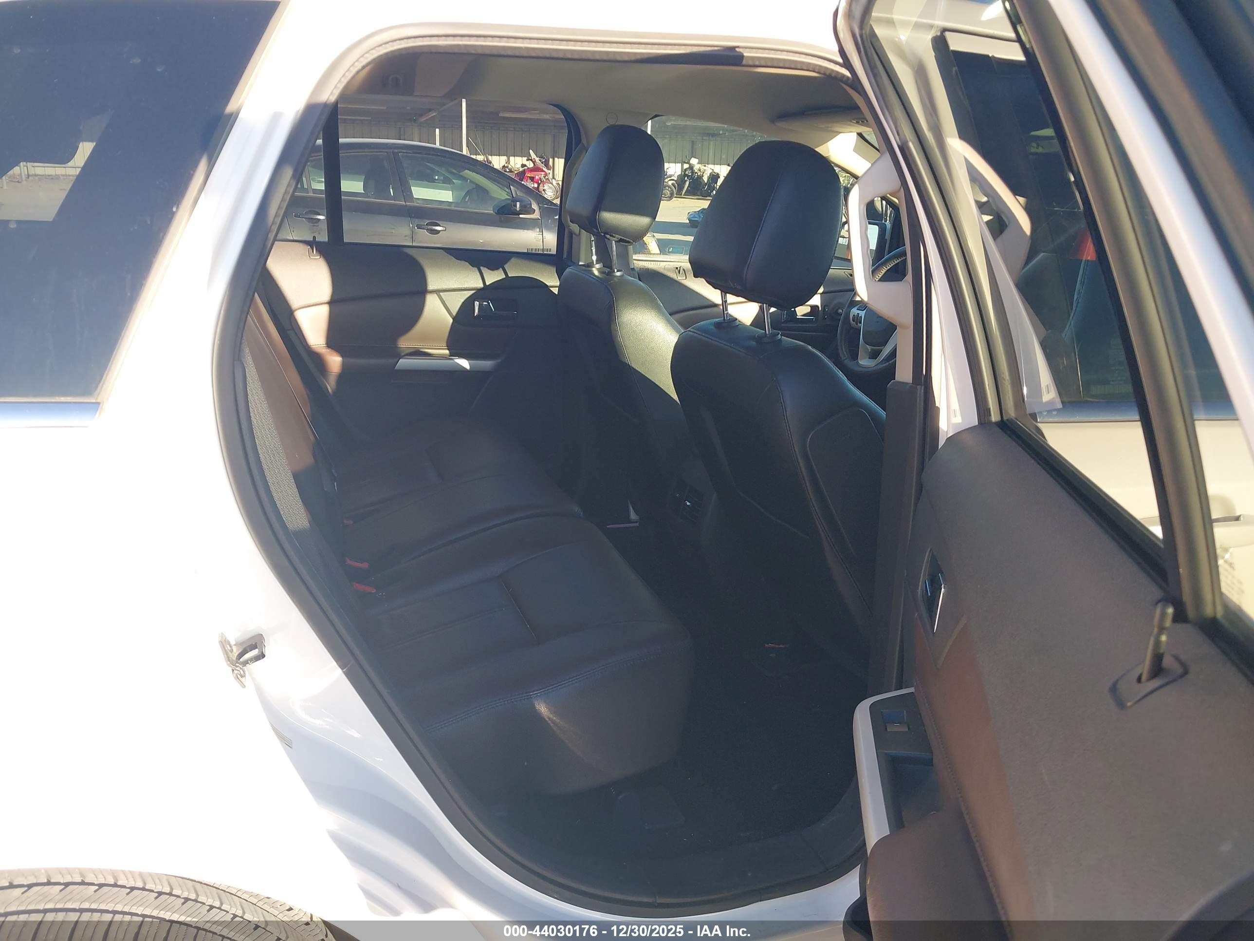 FORD EDGE image 8