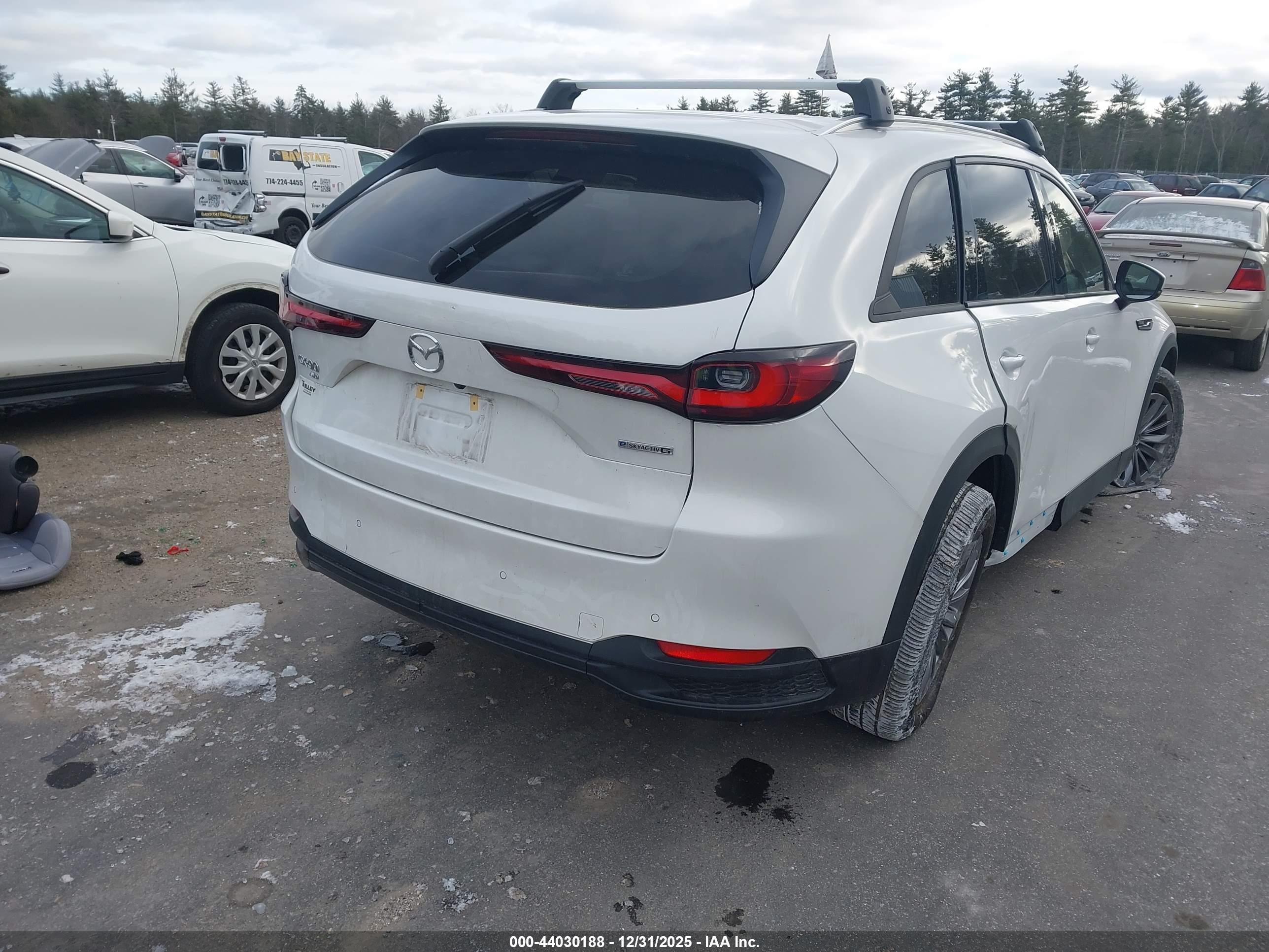 MAZDA CX-90 image 4