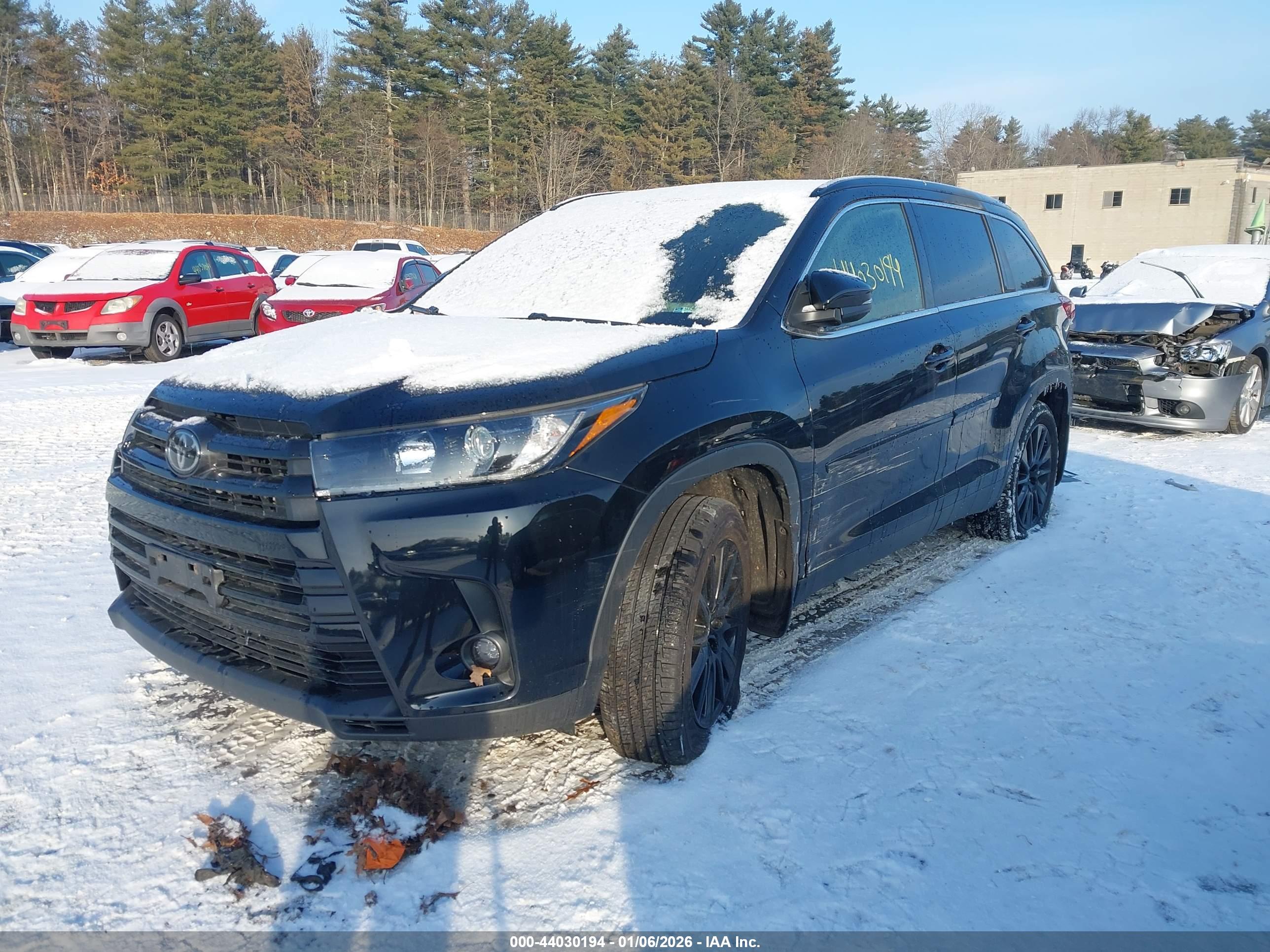 TOYOTA HIGHLANDER image 2