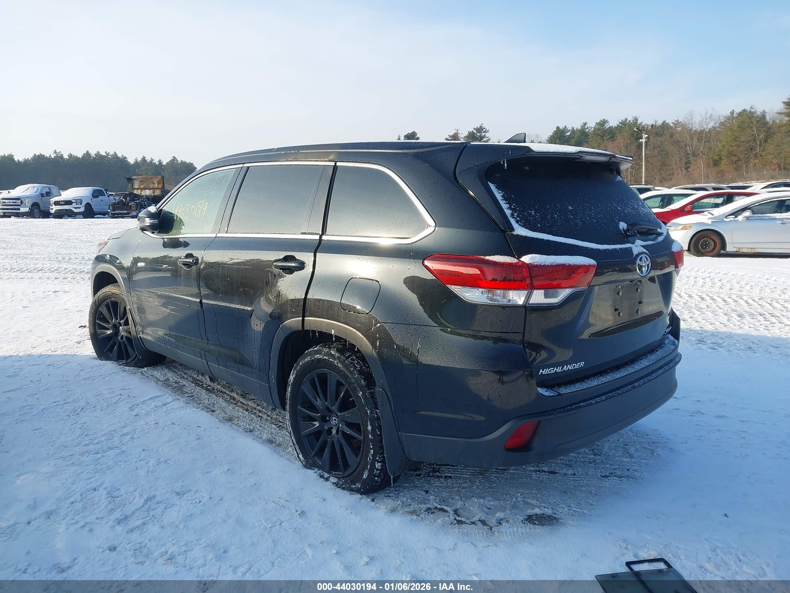 TOYOTA HIGHLANDER image 3