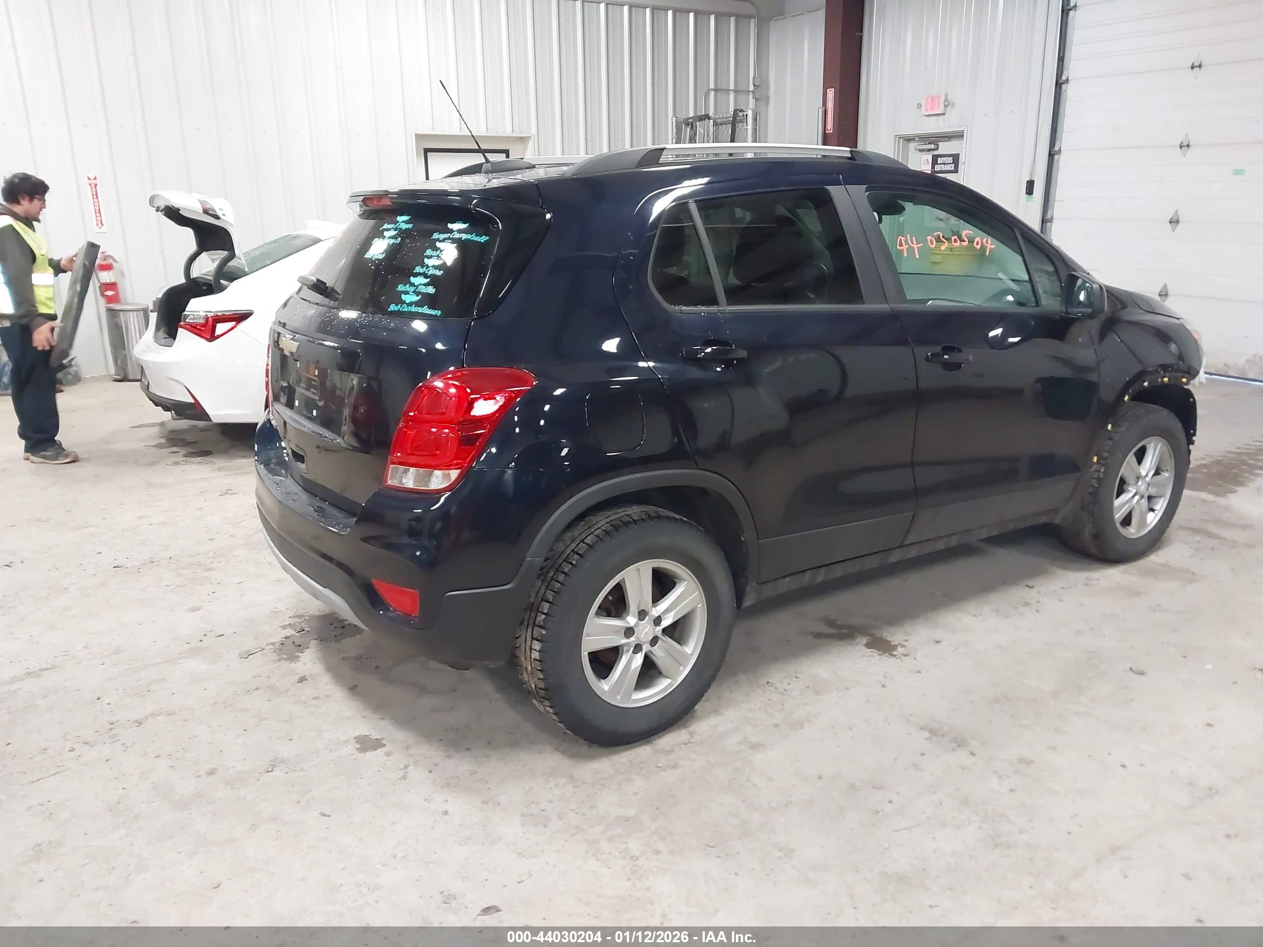 CHEVROLET TRAX image 4