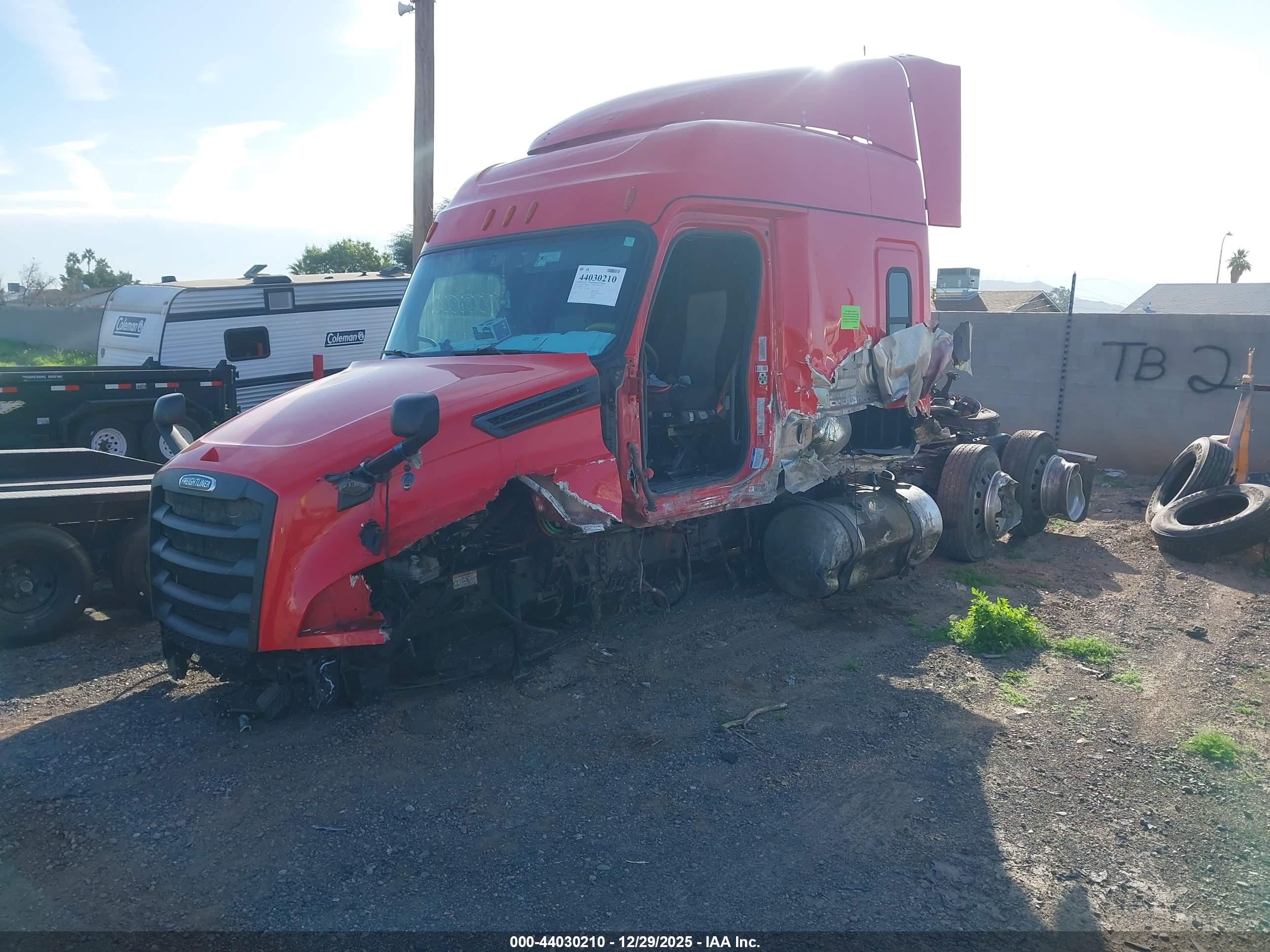 FREIGHTLINER NEW image 2