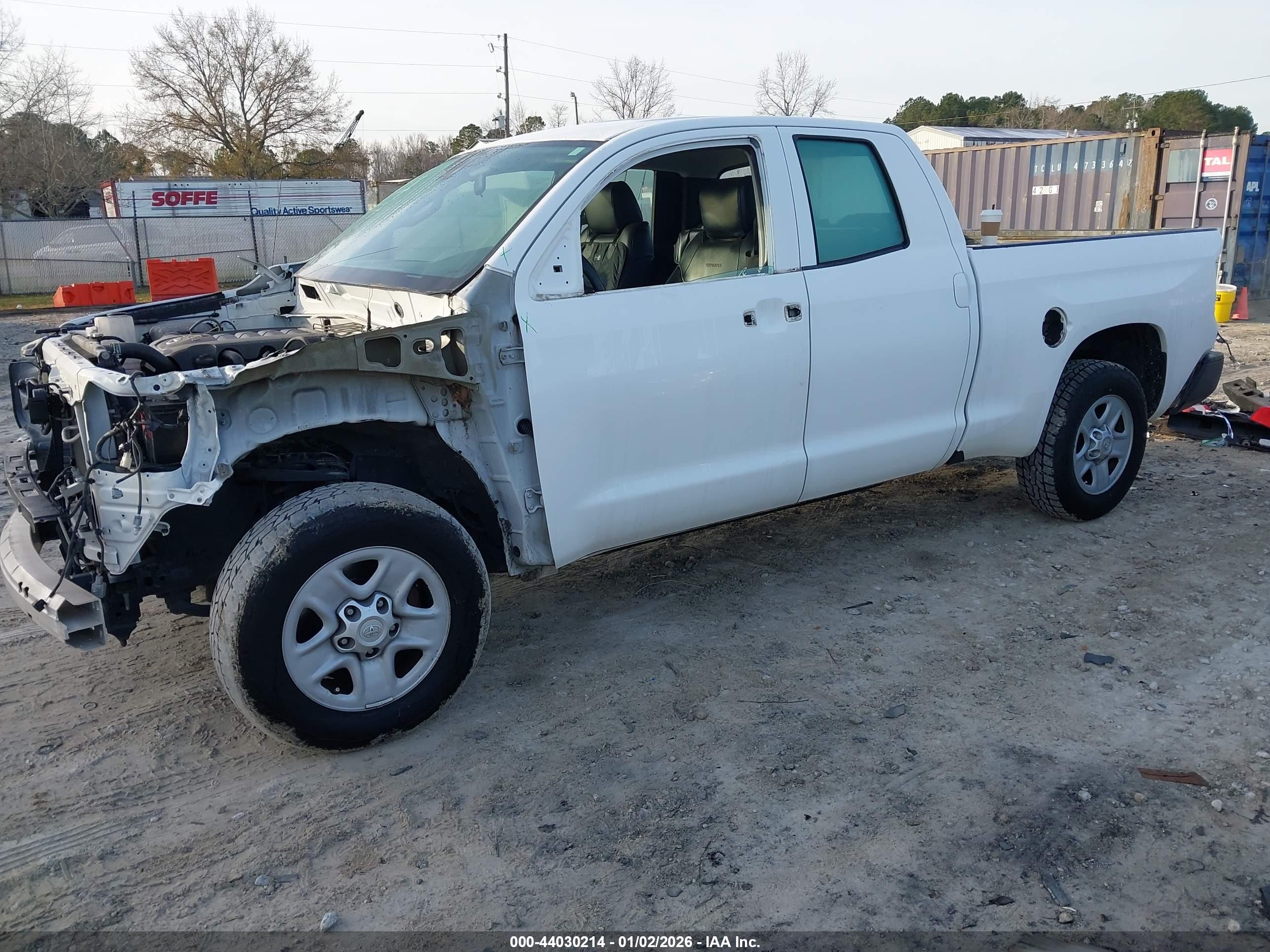TOYOTA TUNDRA image 2