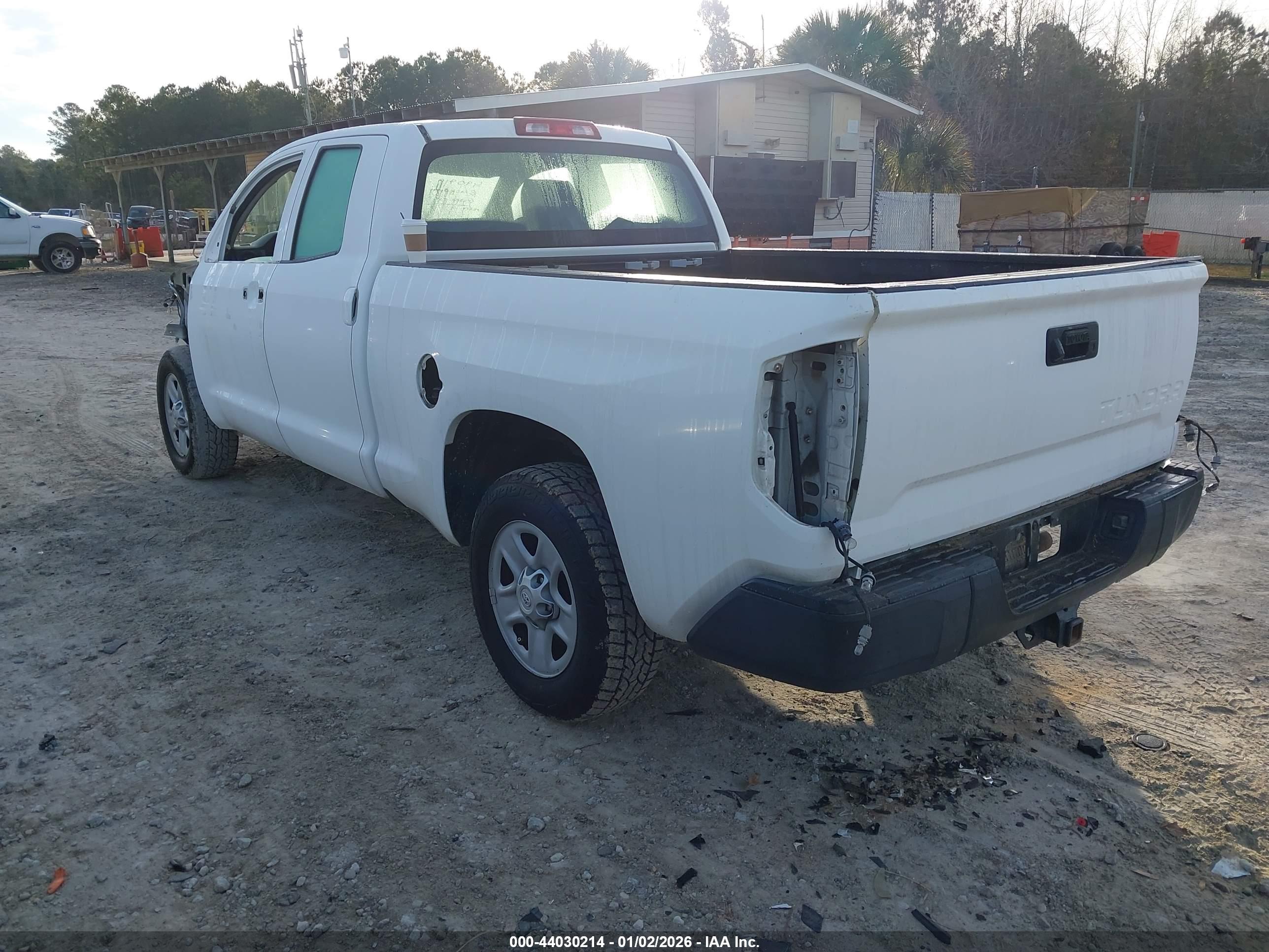 TOYOTA TUNDRA image 3