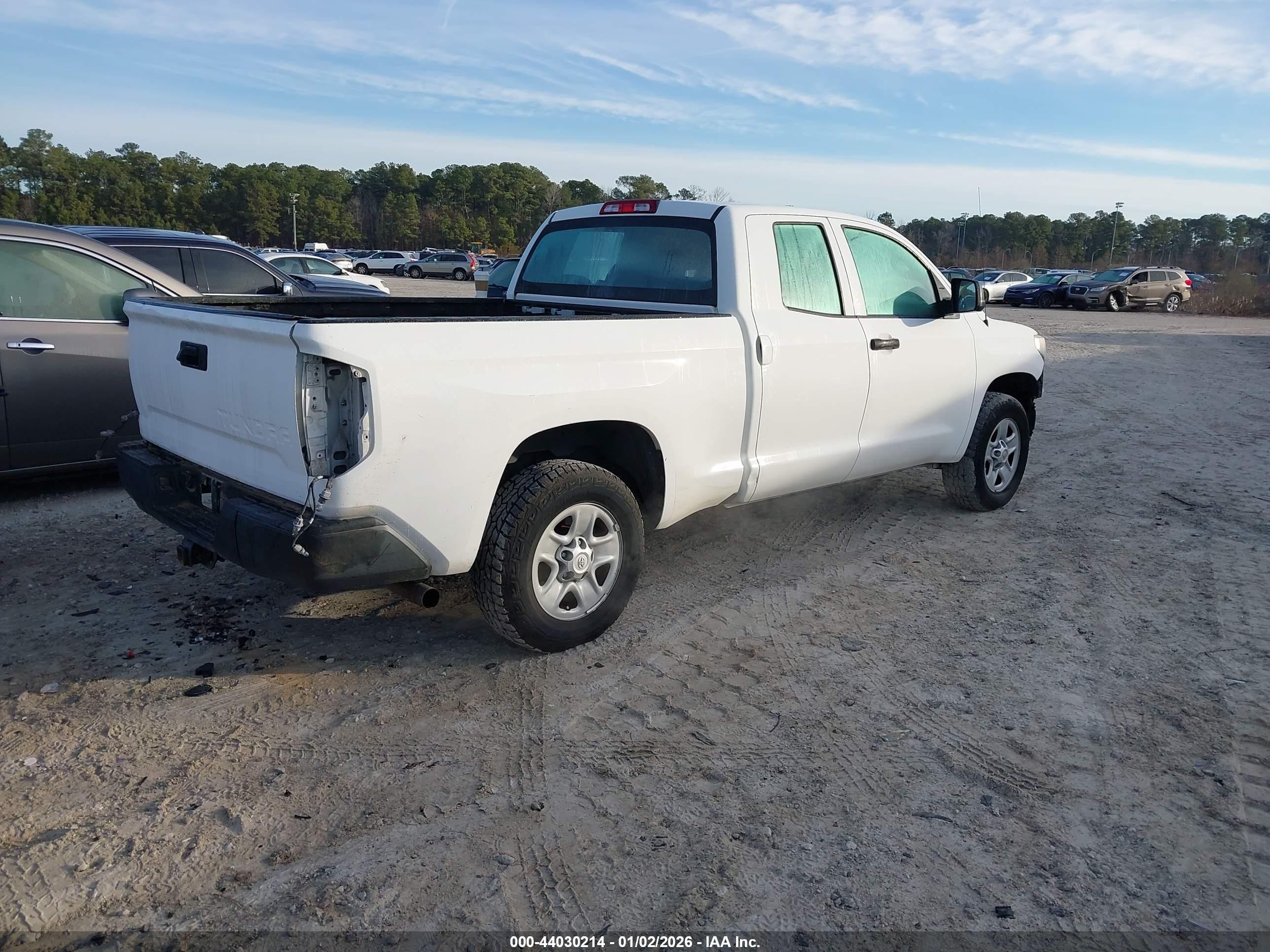 TOYOTA TUNDRA image 4