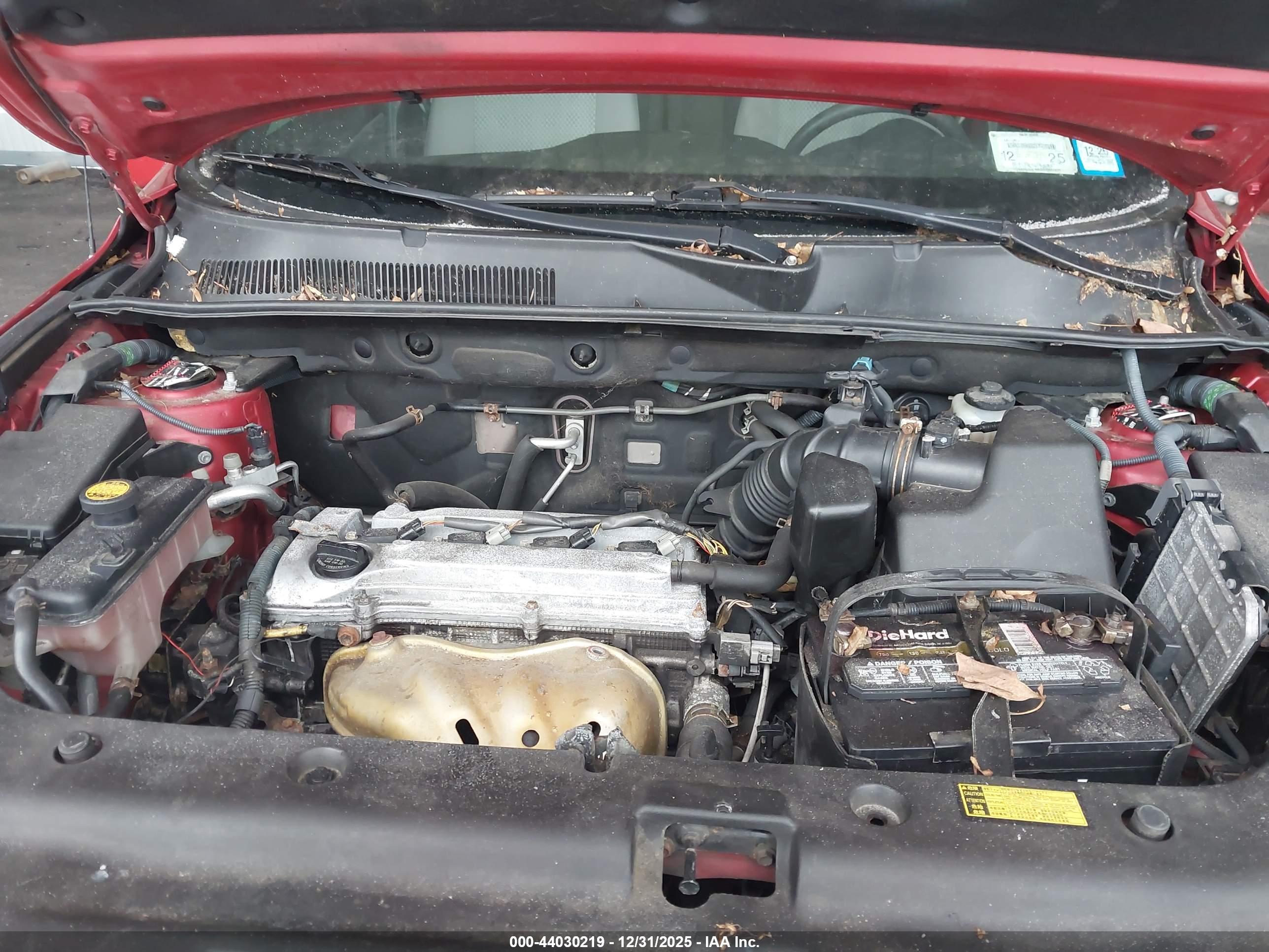 TOYOTA RAV4 image 10