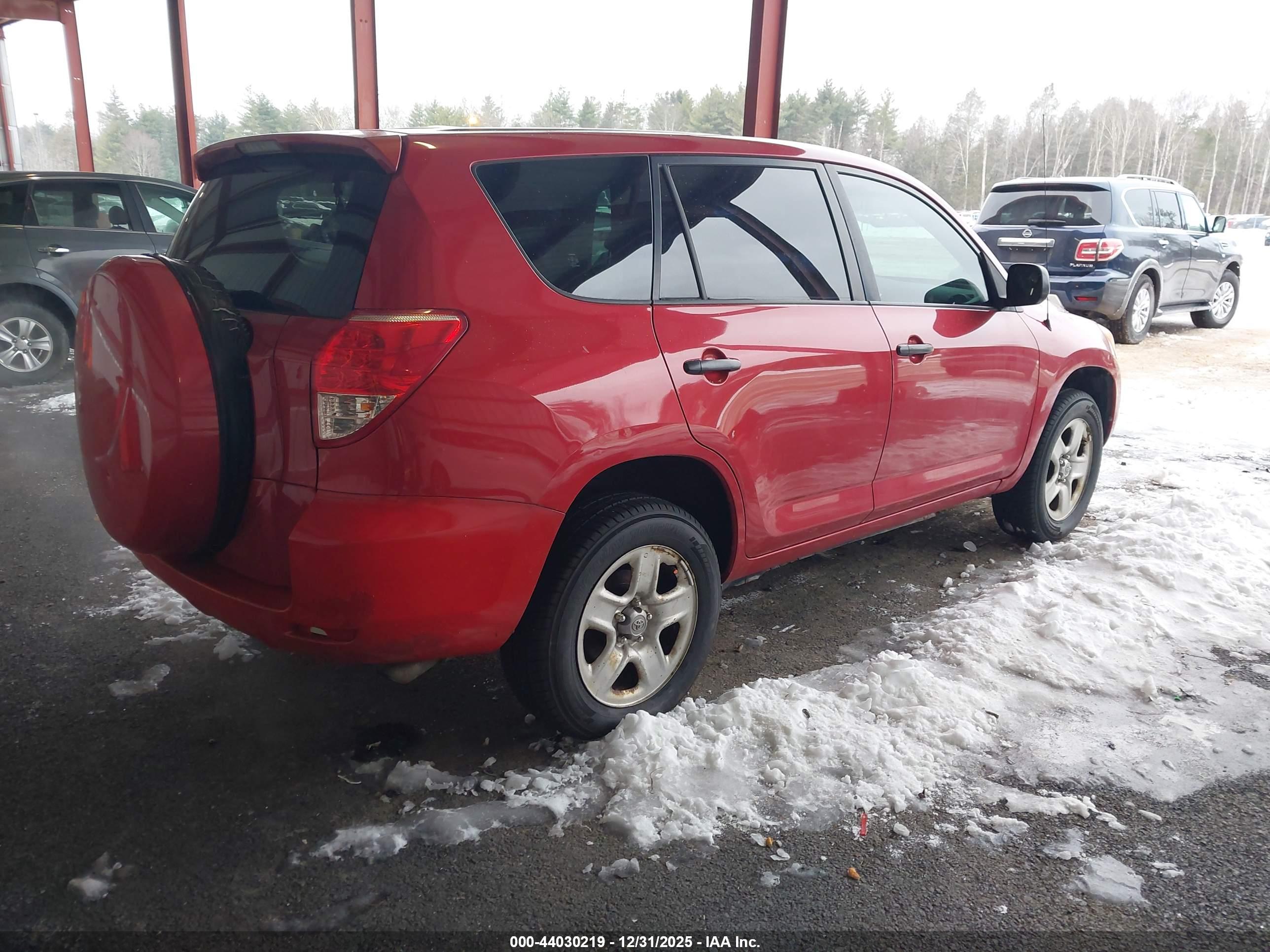 TOYOTA RAV4 image 4