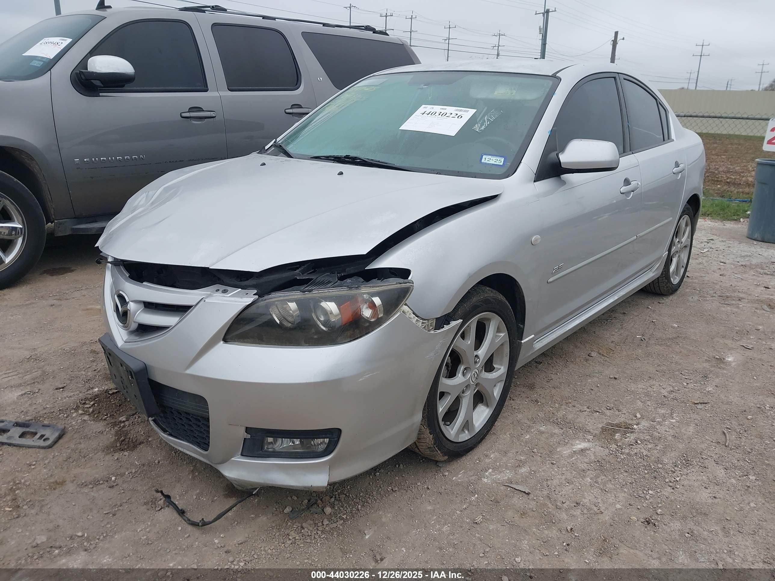 MAZDA MAZDA3 image 2