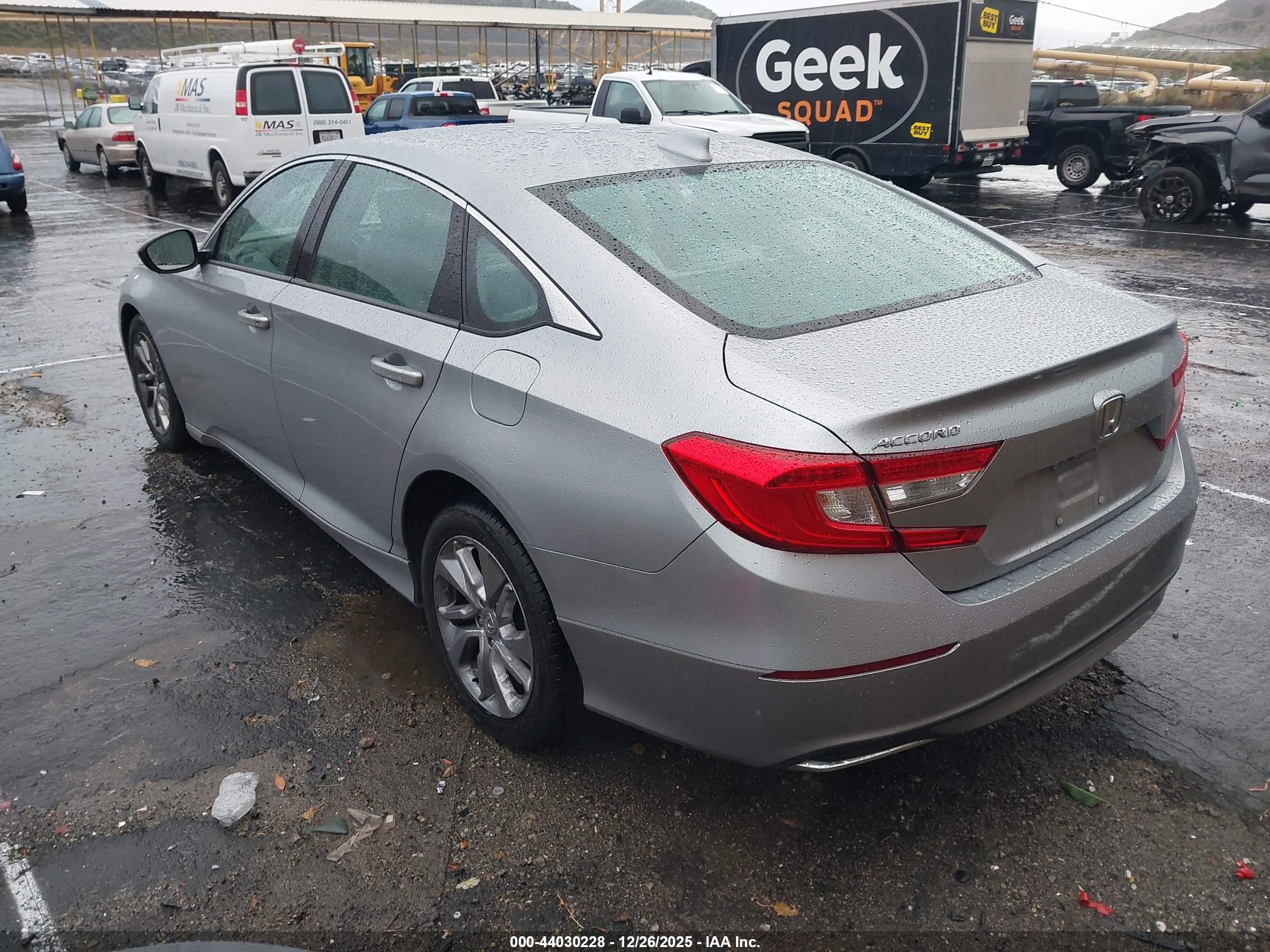 HONDA ACCORD image 3