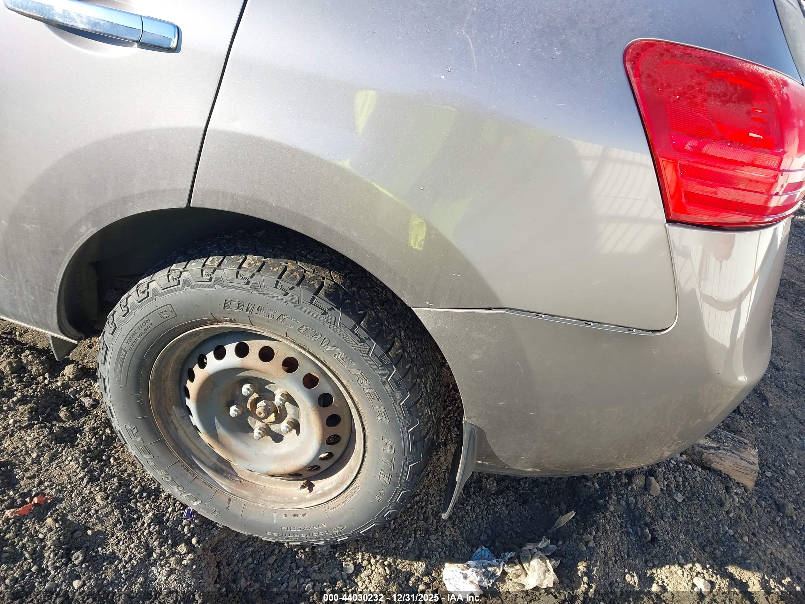 NISSAN ROGUE image 6