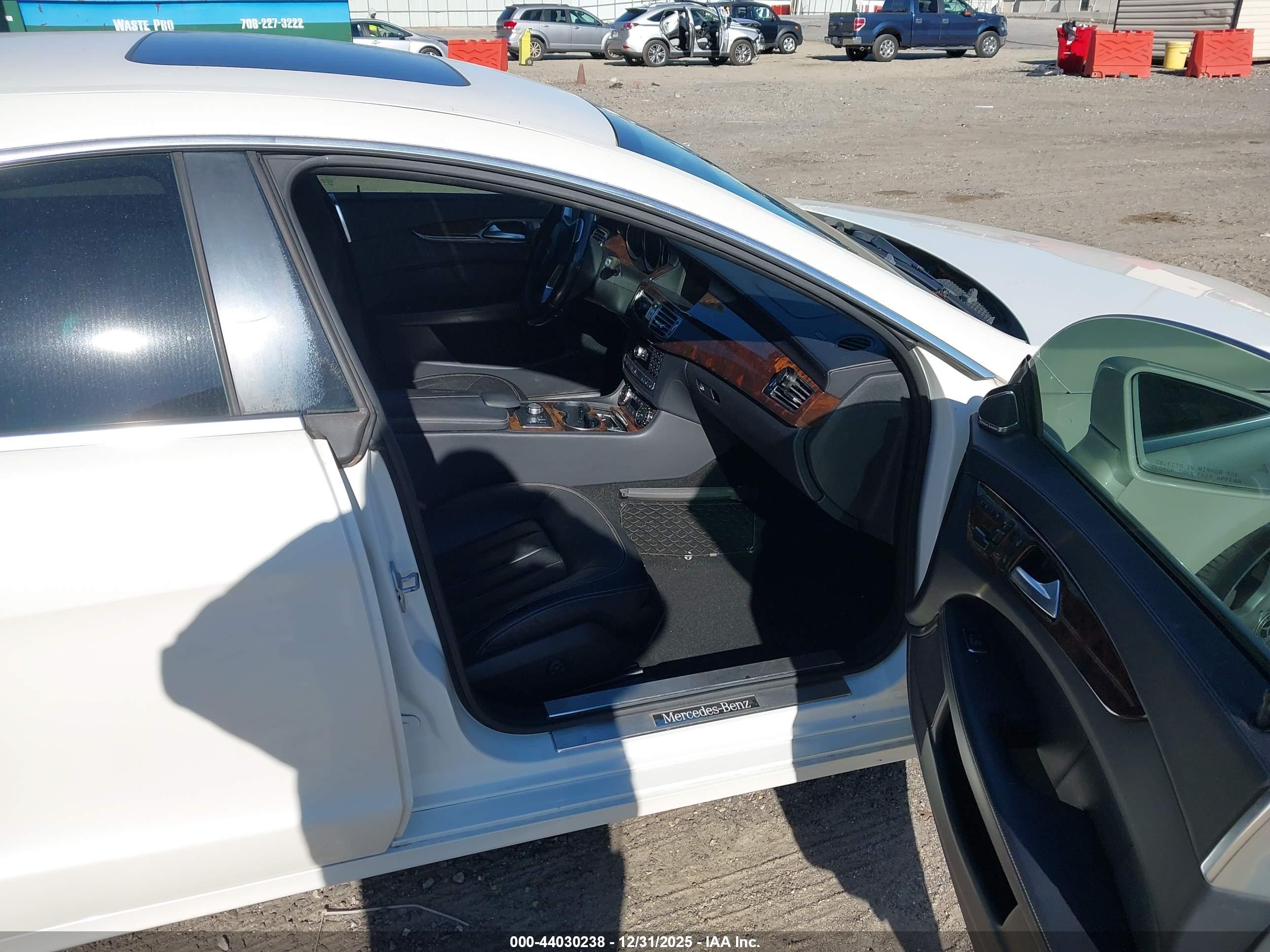MERCEDES-BENZ CLS image 5