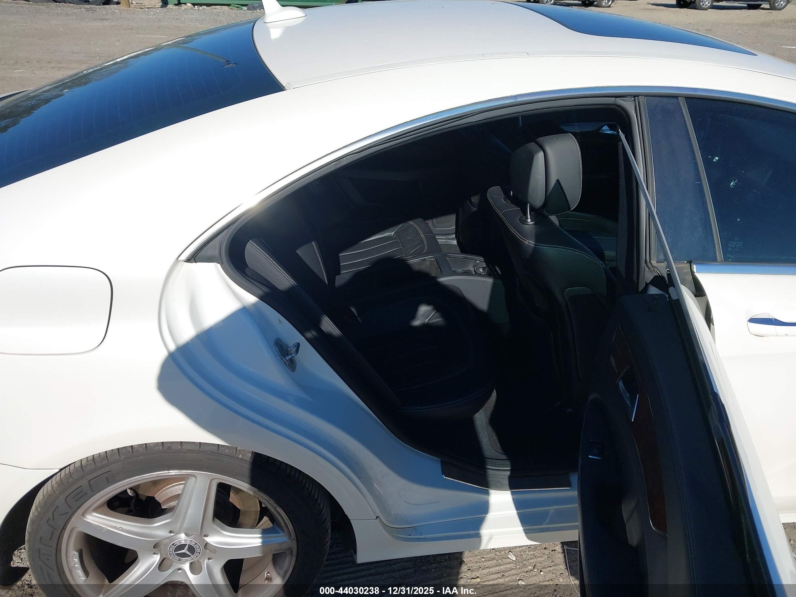 MERCEDES-BENZ CLS image 8