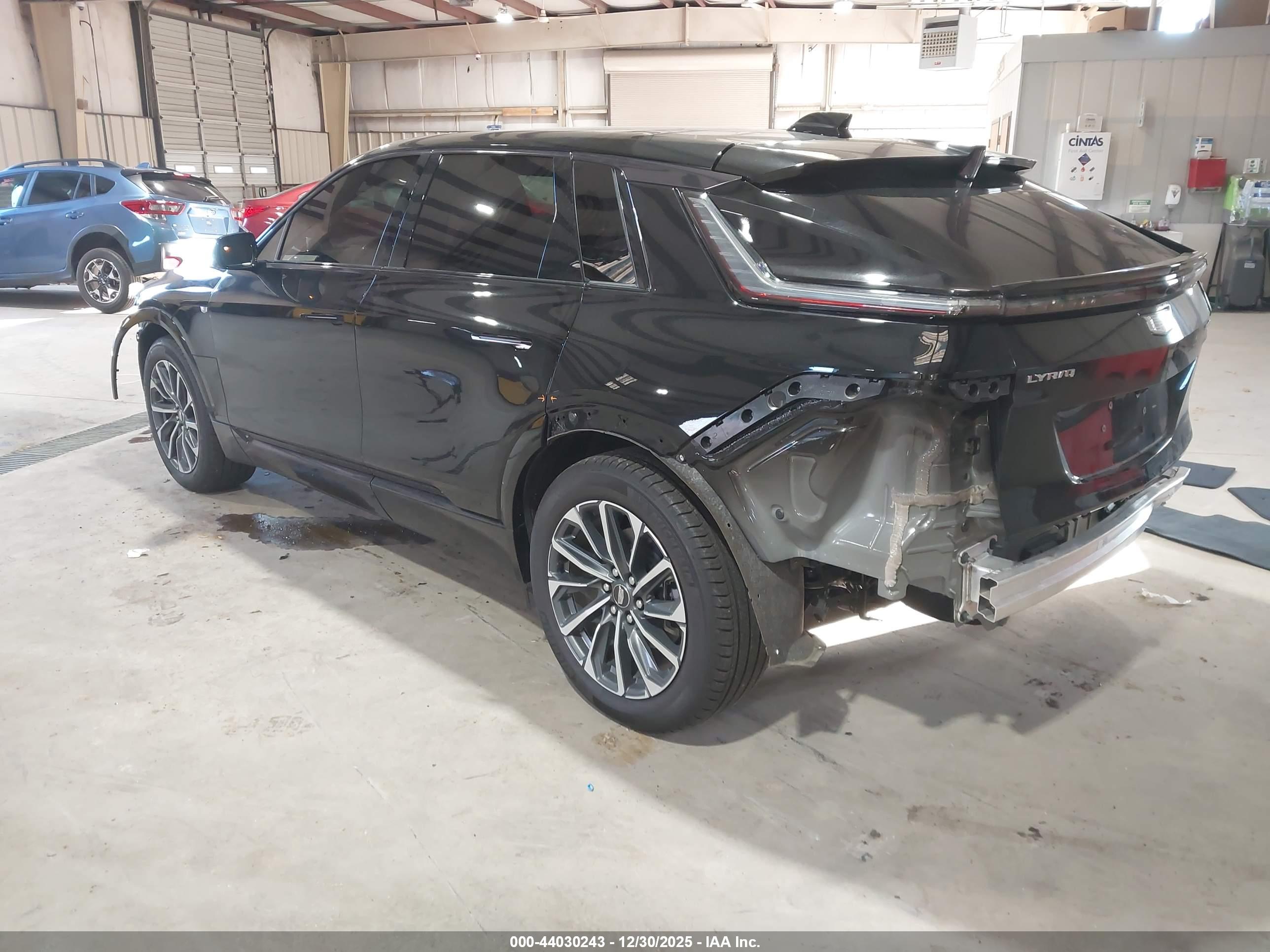 CADILLAC LYRIQ image 3