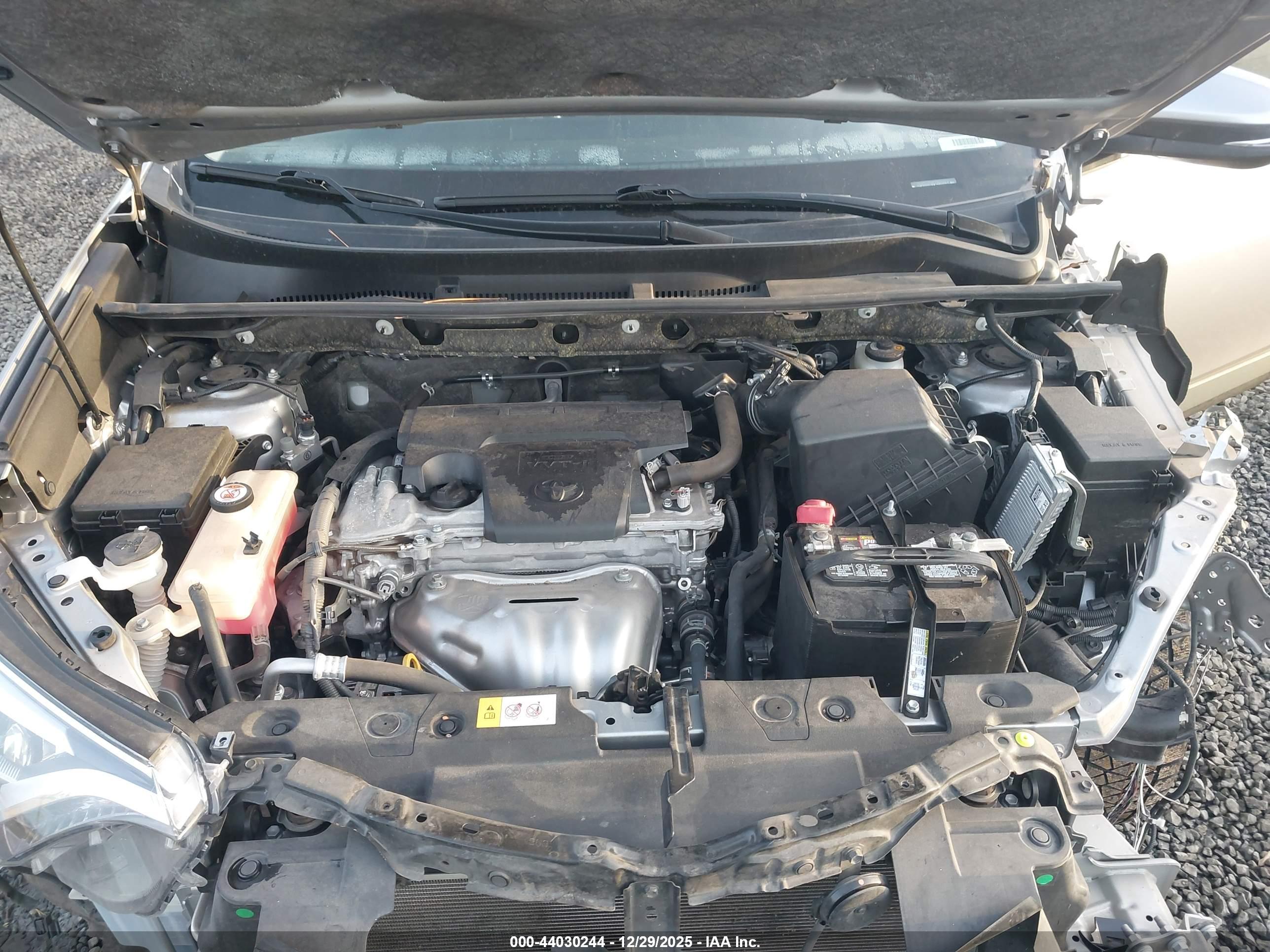 TOYOTA RAV4 image 10