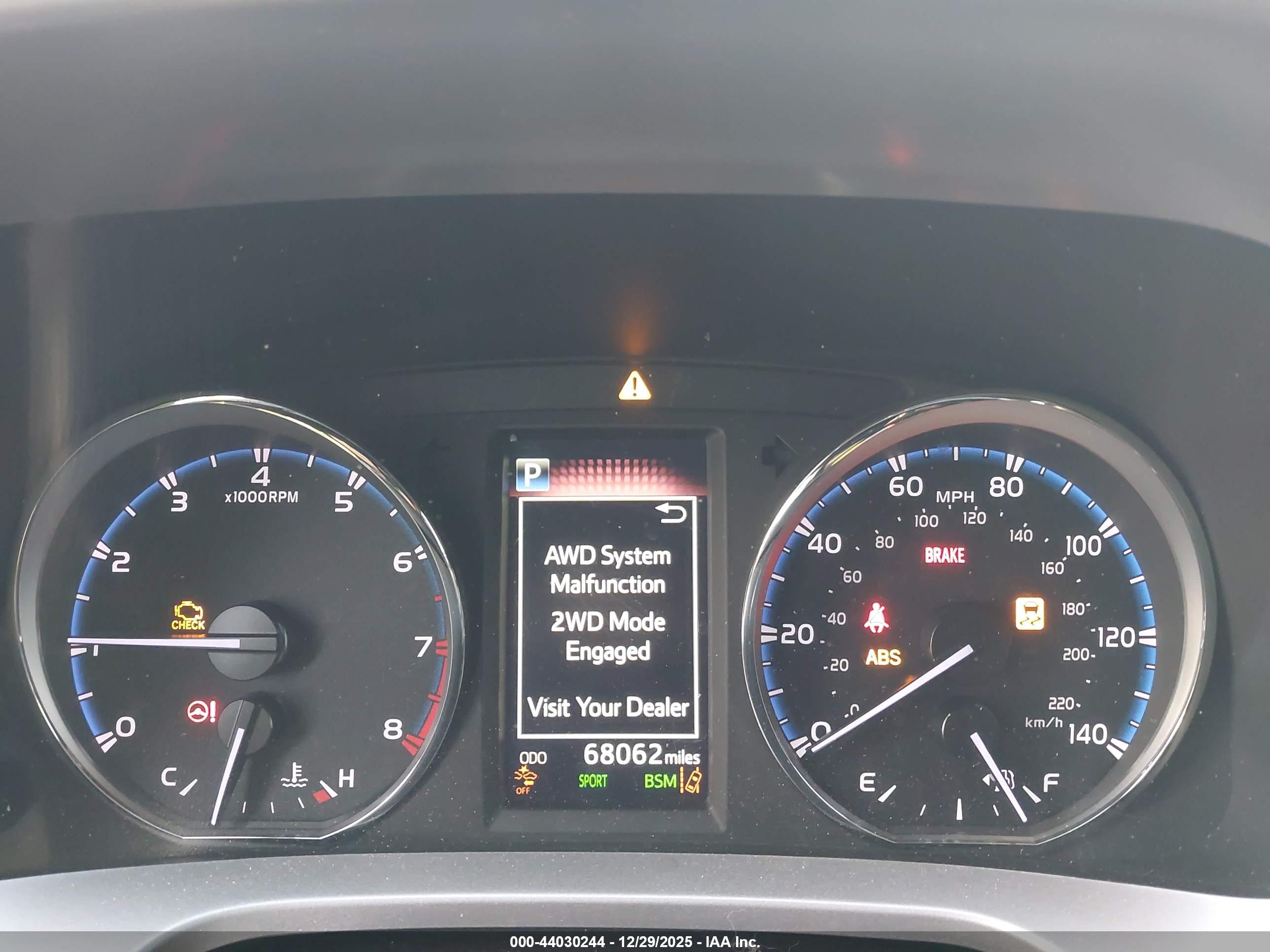 TOYOTA RAV4 image 7