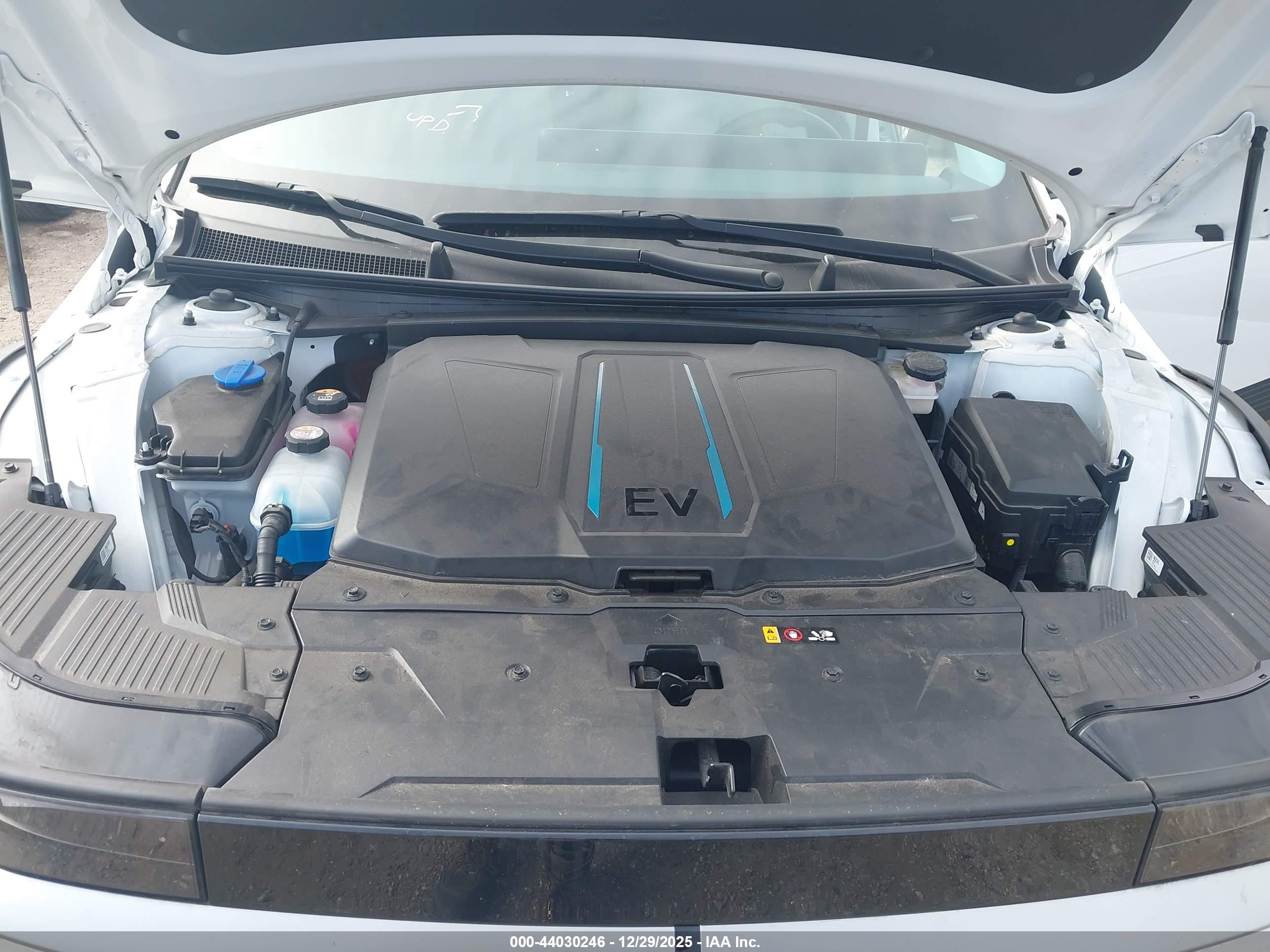 HYUNDAI IONIQ image 10