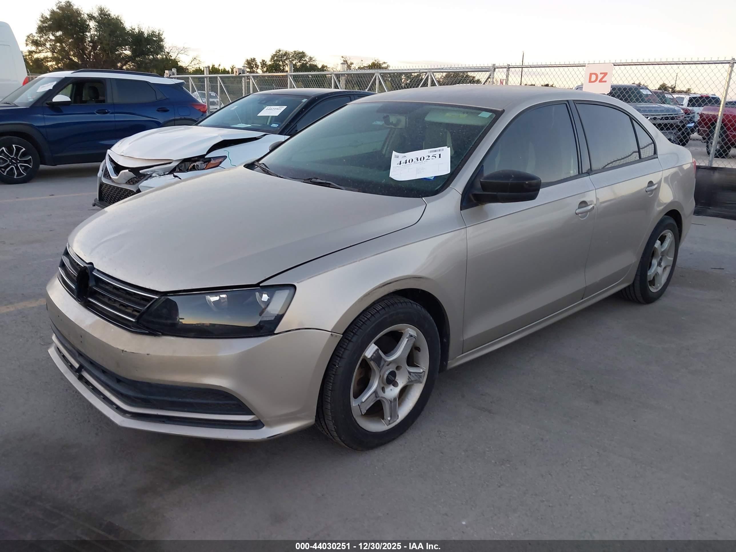 VOLKSWAGEN JETTA image 2