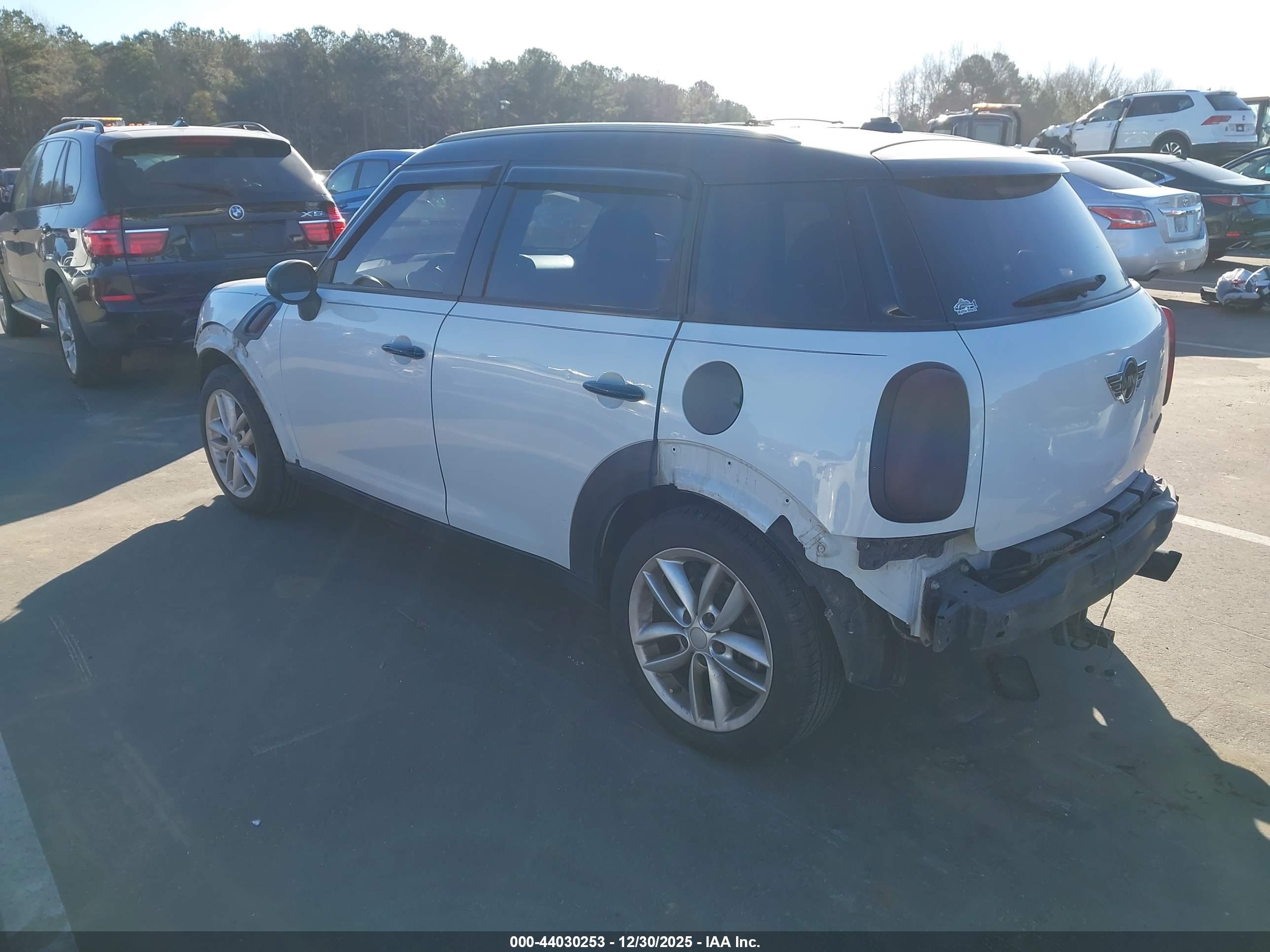 MINI COOPER image 3