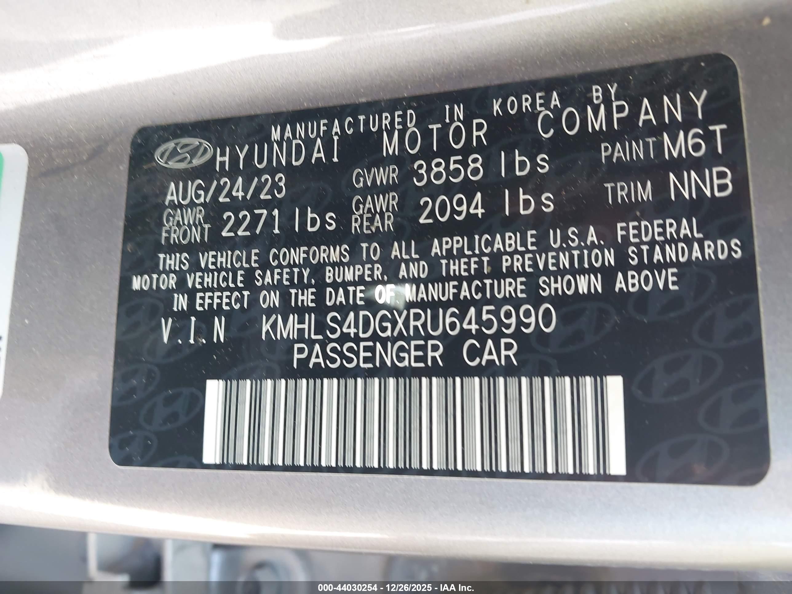 HYUNDAI ELANTRA image 9