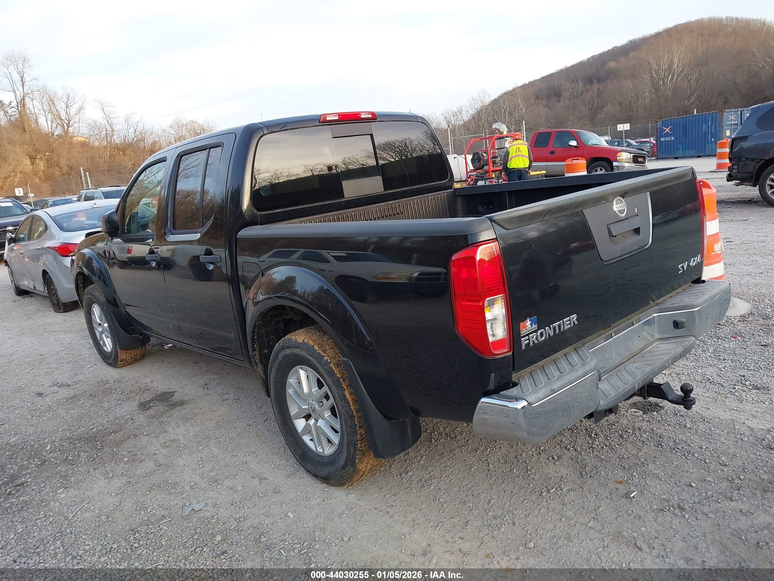 NISSAN FRONTIER image 3