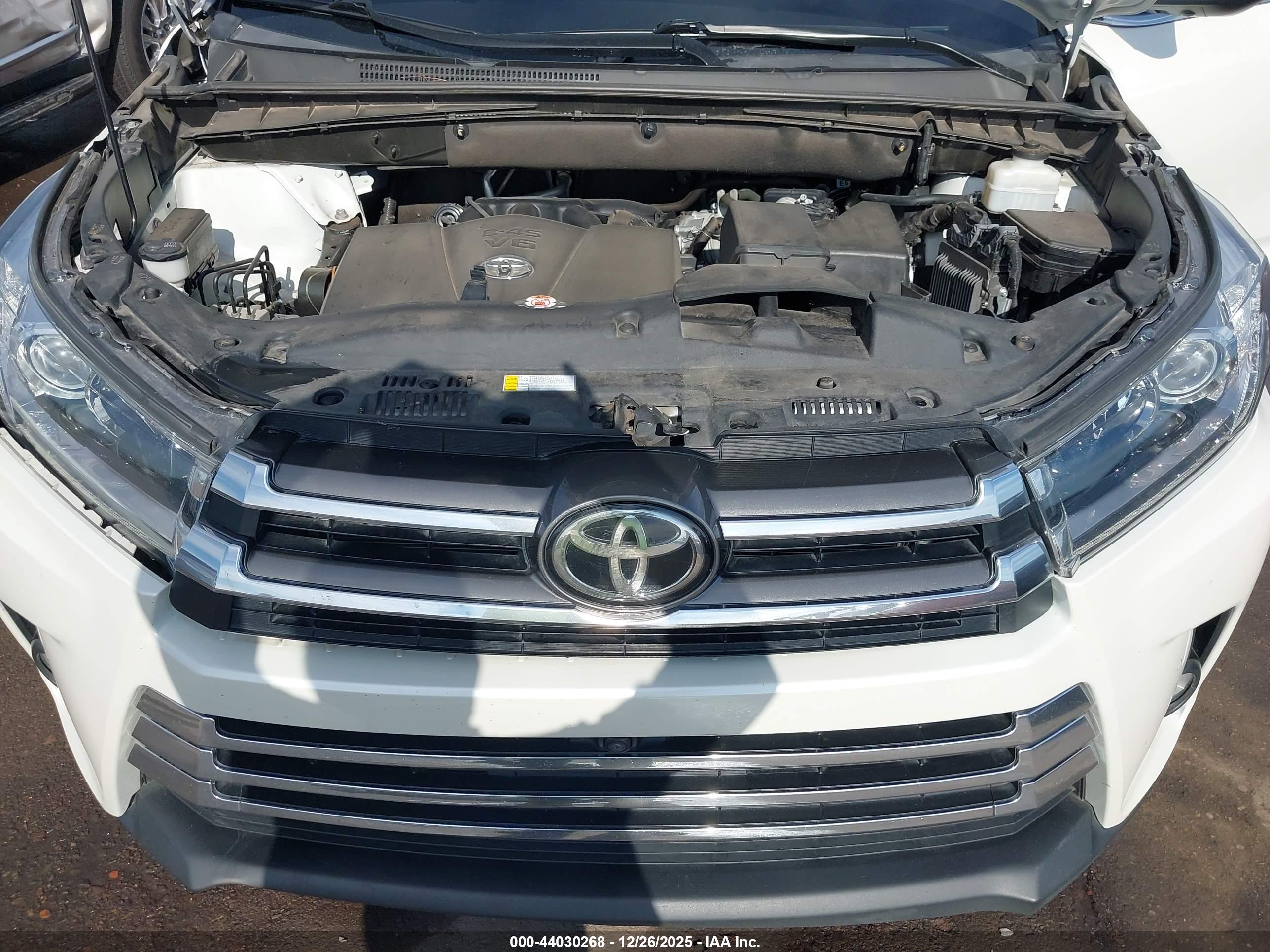 TOYOTA HIGHLANDER image 10