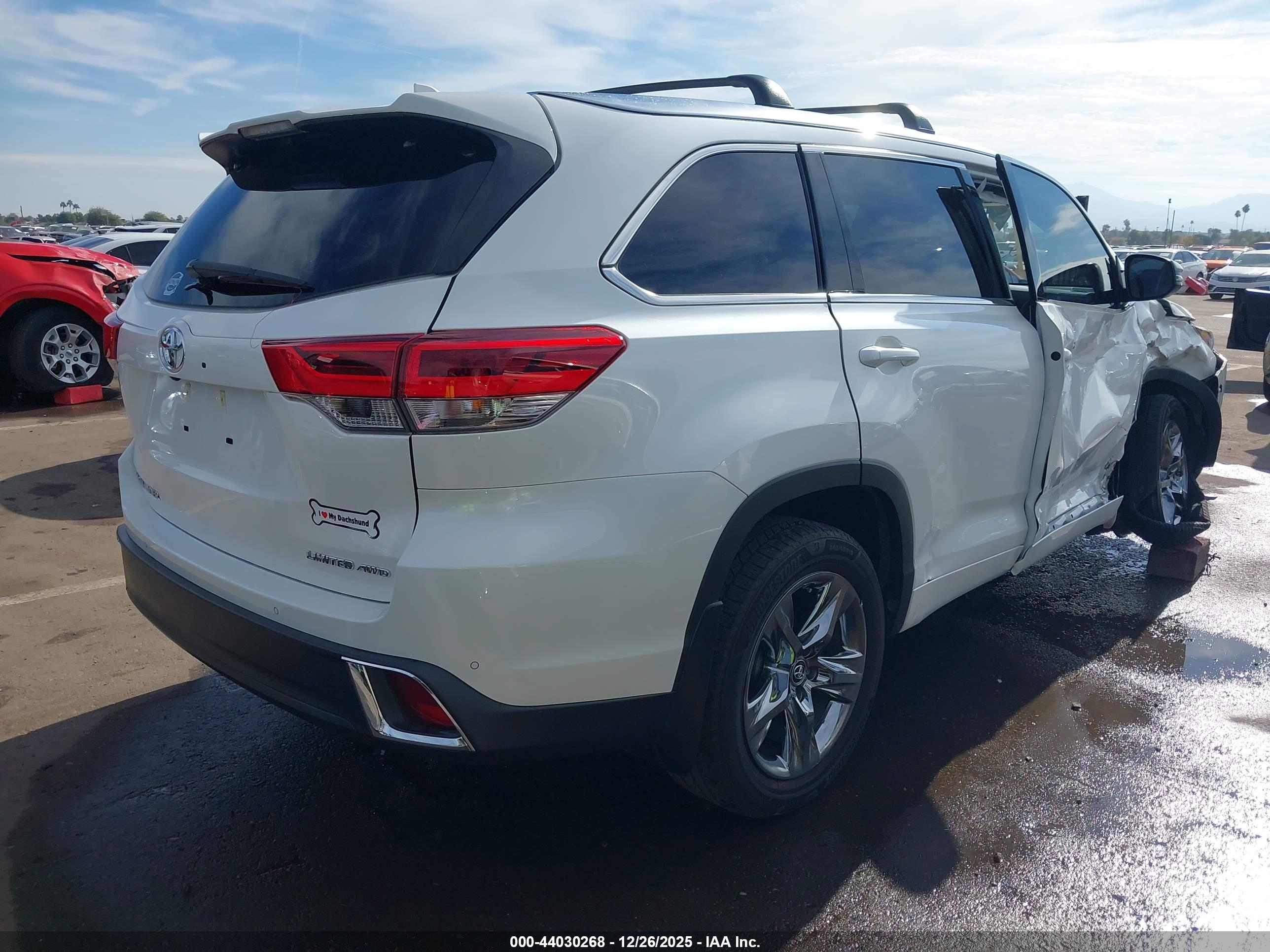 TOYOTA HIGHLANDER image 4