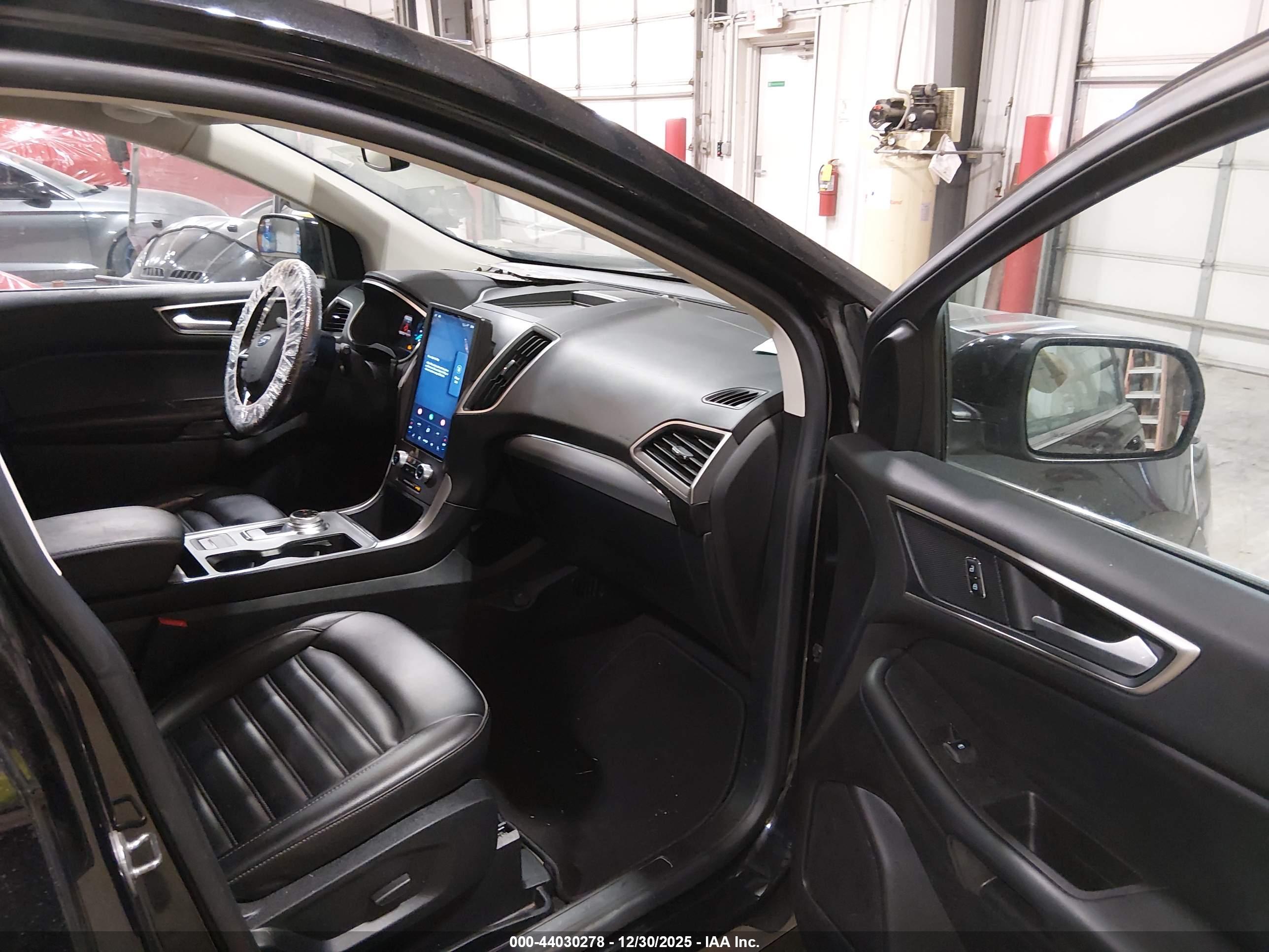 FORD EDGE image 5