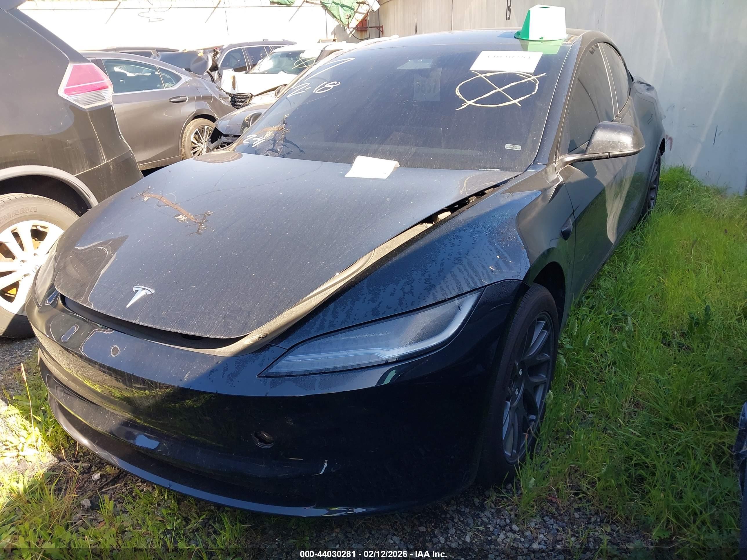 TESLA MODEL image 2