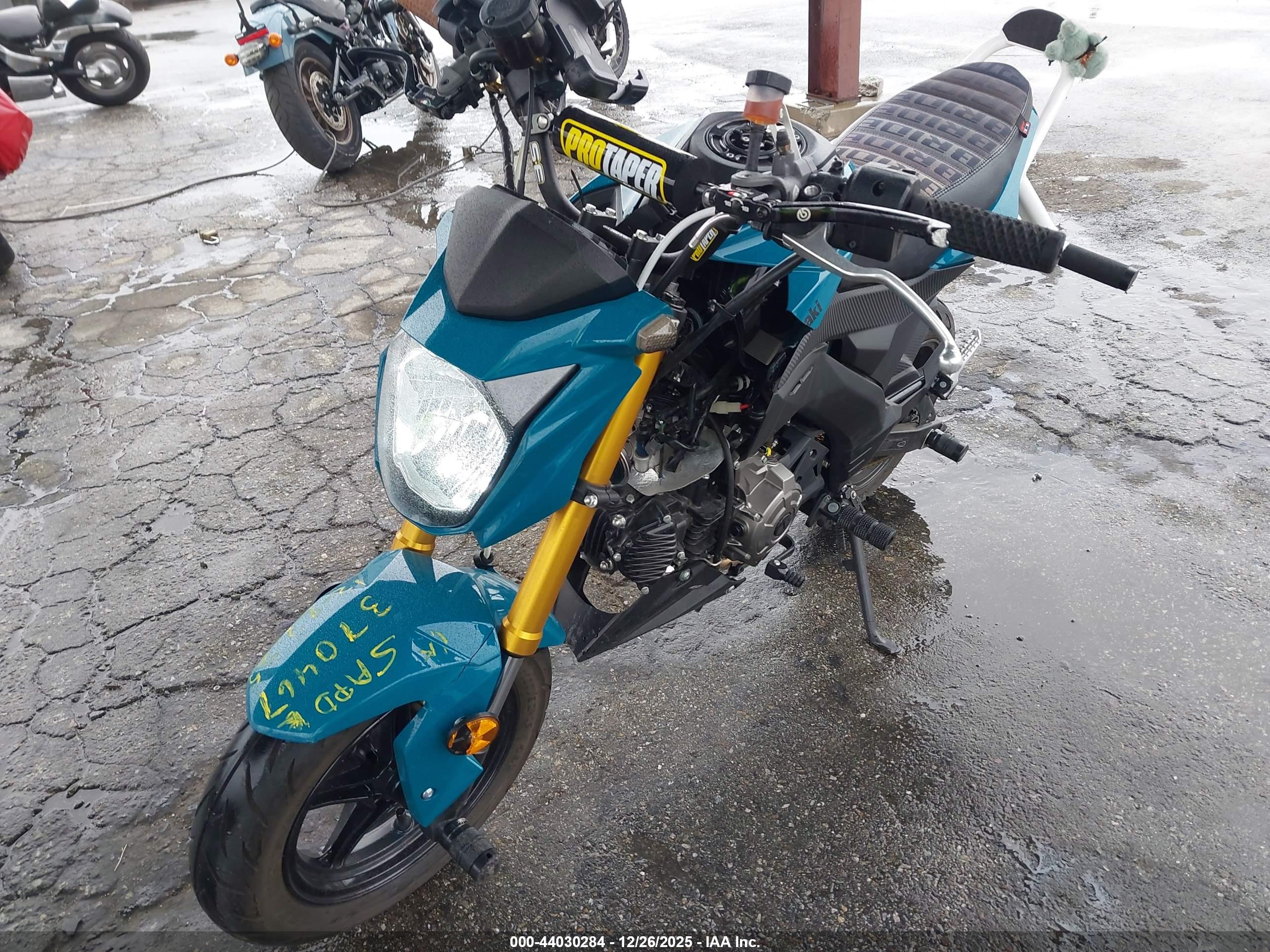 KAWASAKI BR125 image 2