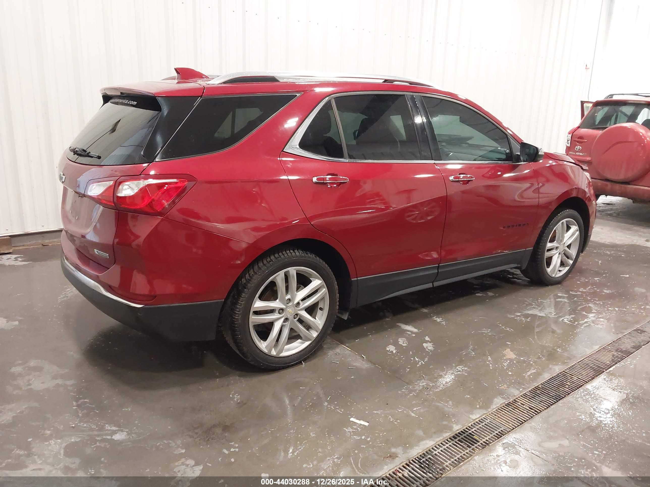 CHEVROLET EQUINOX image 4