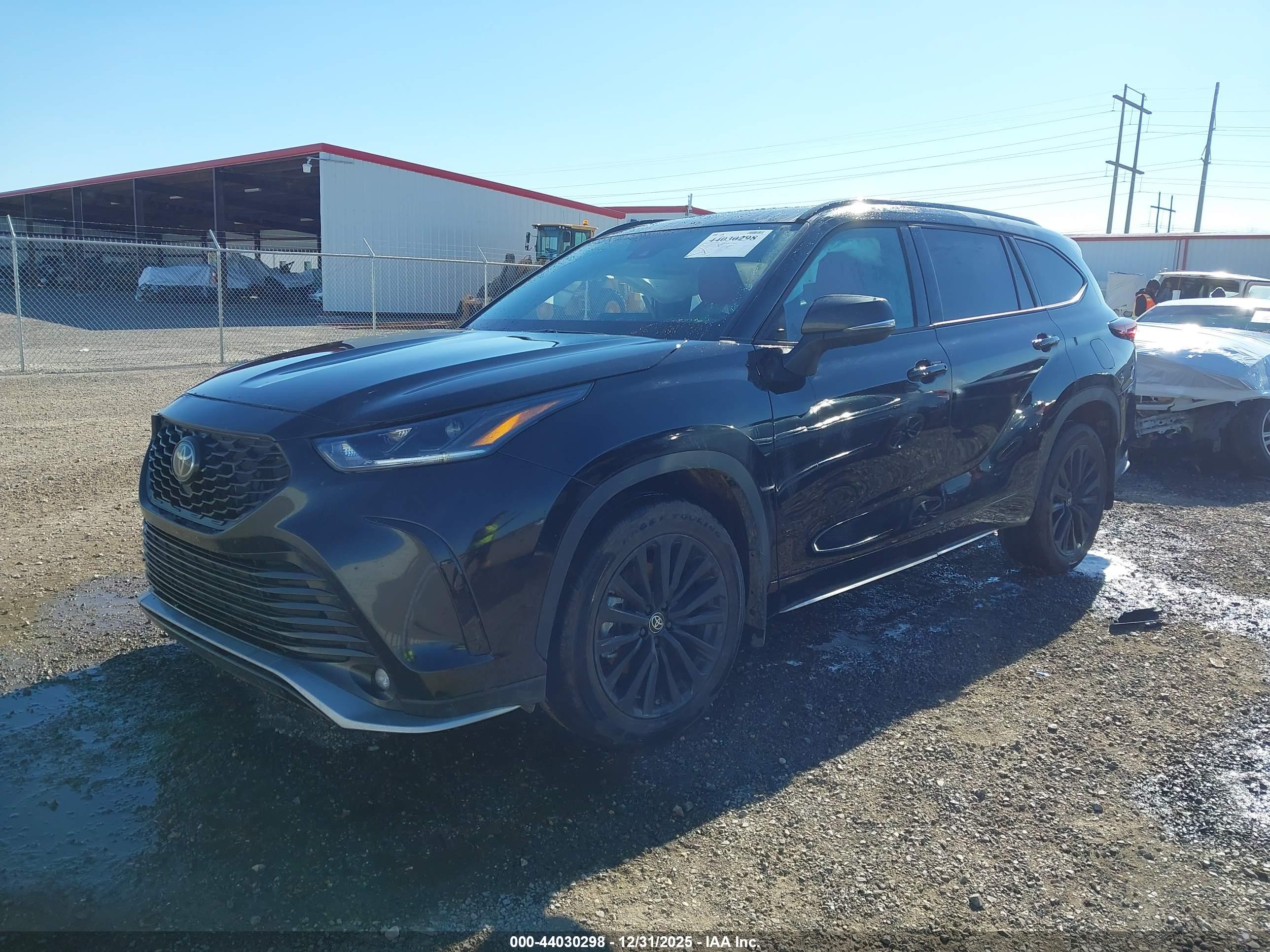 TOYOTA HIGHLANDER image 2