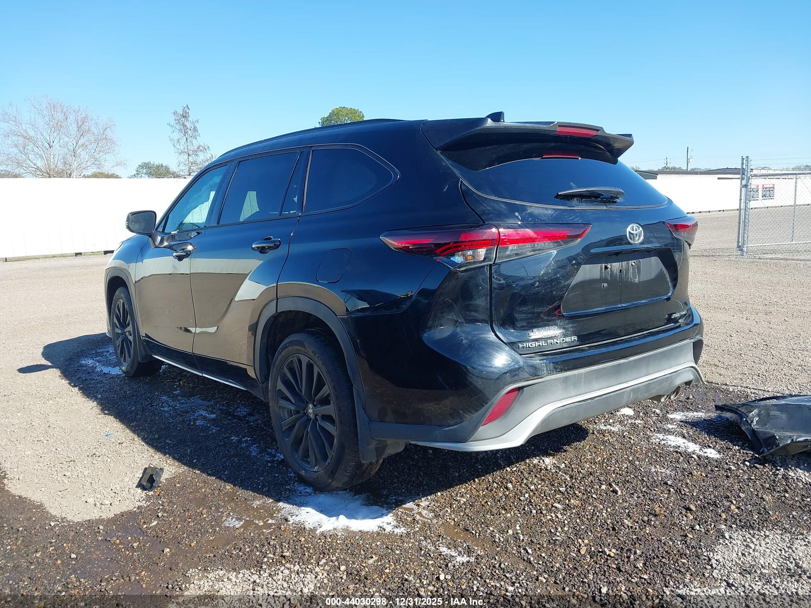 TOYOTA HIGHLANDER image 3