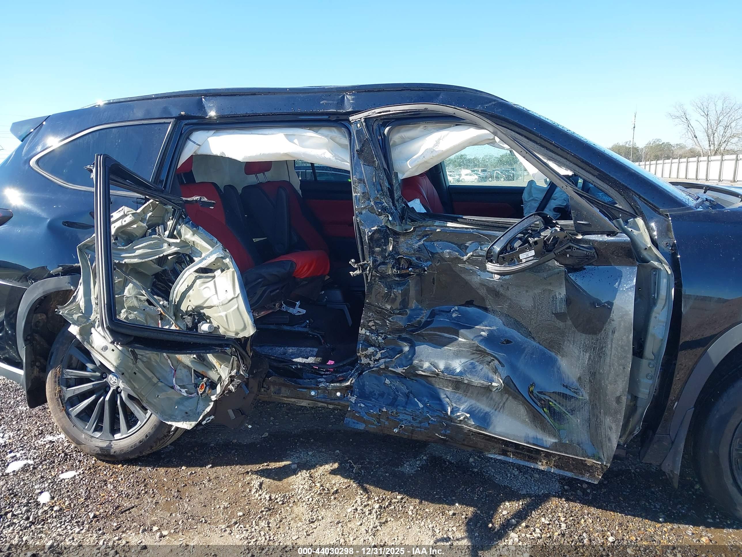 TOYOTA HIGHLANDER image 6