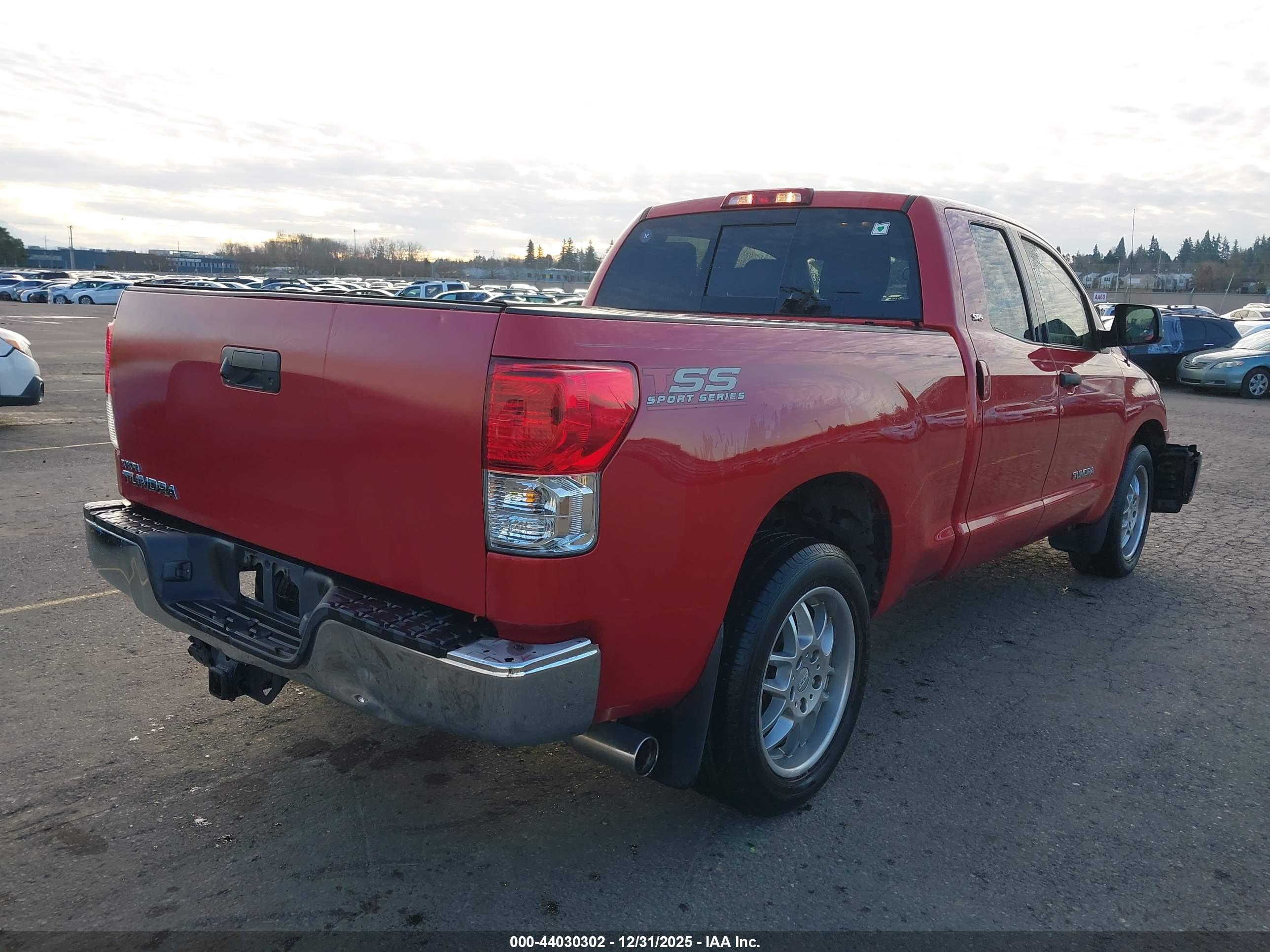 TOYOTA TUNDRA image 4