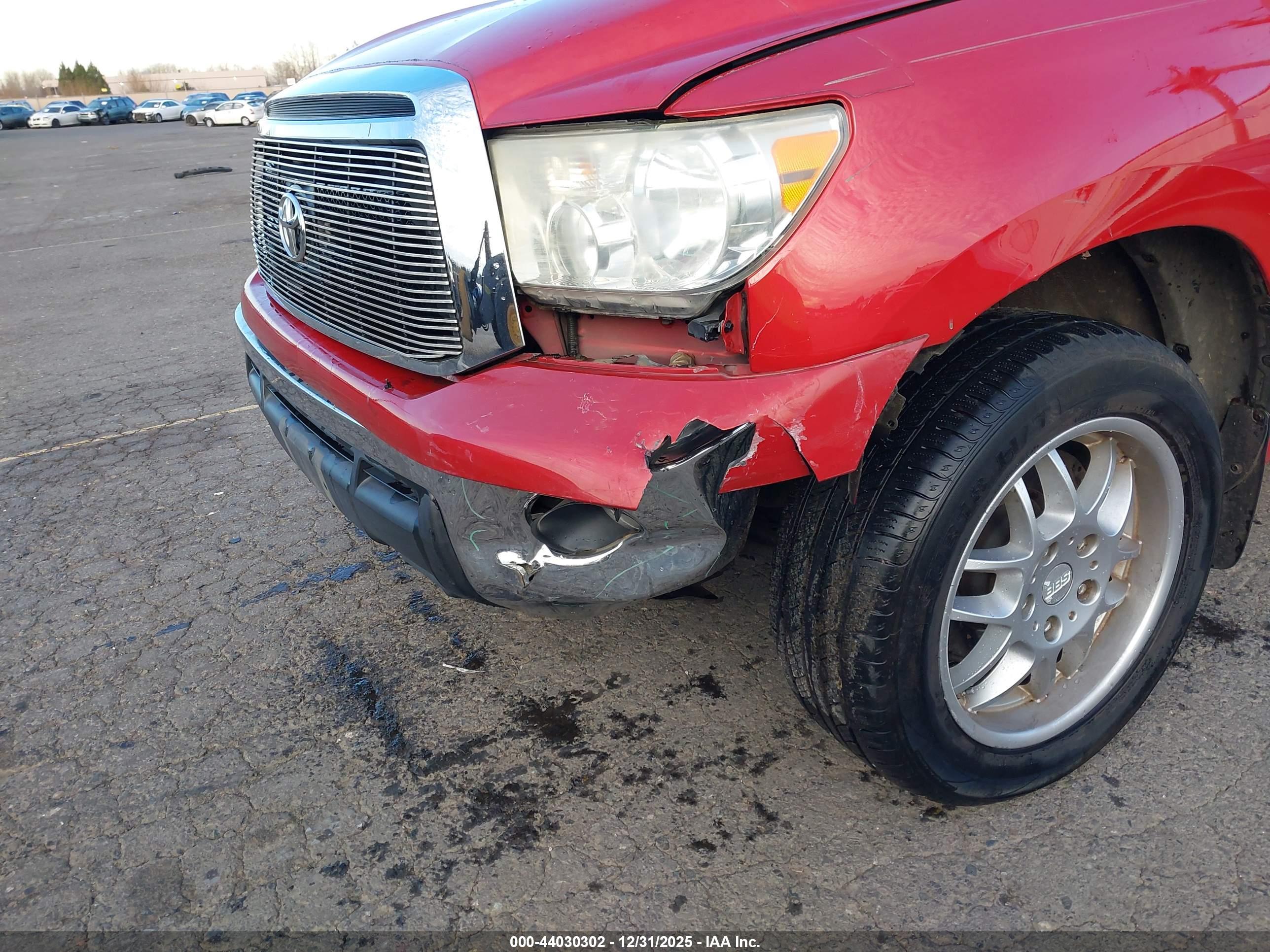 TOYOTA TUNDRA image 6